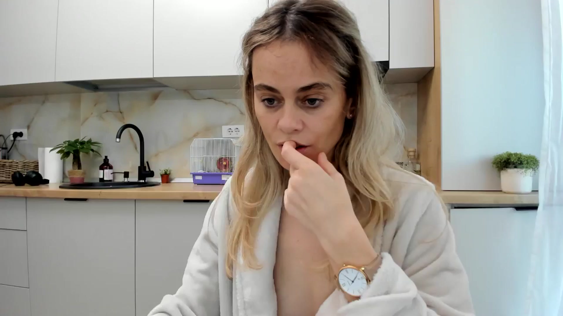 Gallery image thumbnail from DebbyPaige's myfreecams stream on, 11/07/2024, 14:19 image 20 of 20