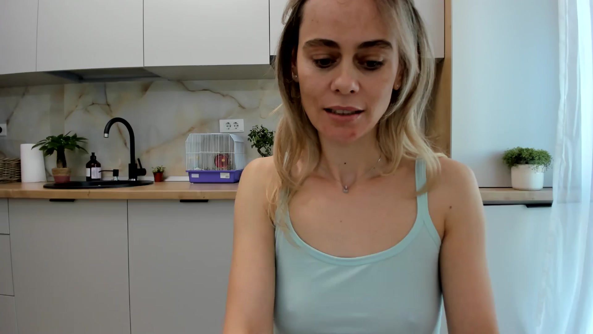 Gallery image thumbnail from DebbyPaige's myfreecams stream on, 11/07/2024, 14:19 image 8 of 20