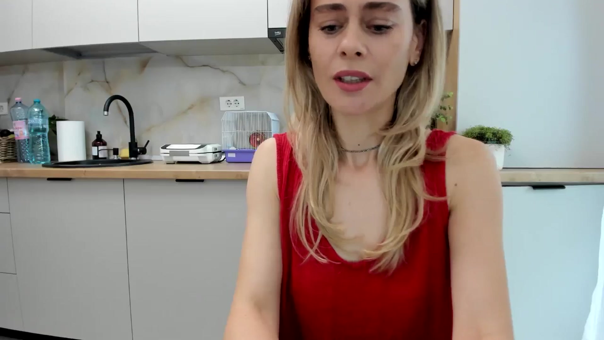 Gallery image thumbnail from DebbyPaige's myfreecams stream on, 11/11/2024, 11:42 image 5 of 20