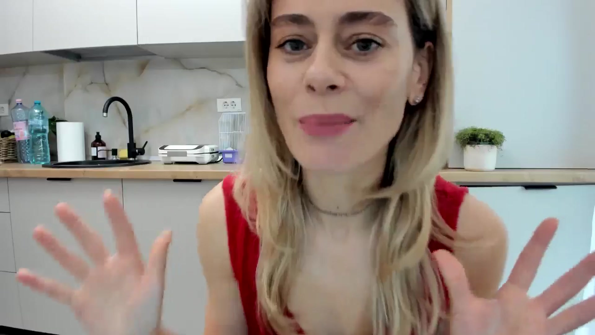 Gallery image thumbnail from DebbyPaige's myfreecams stream on, 11/11/2024, 11:42 image 7 of 20