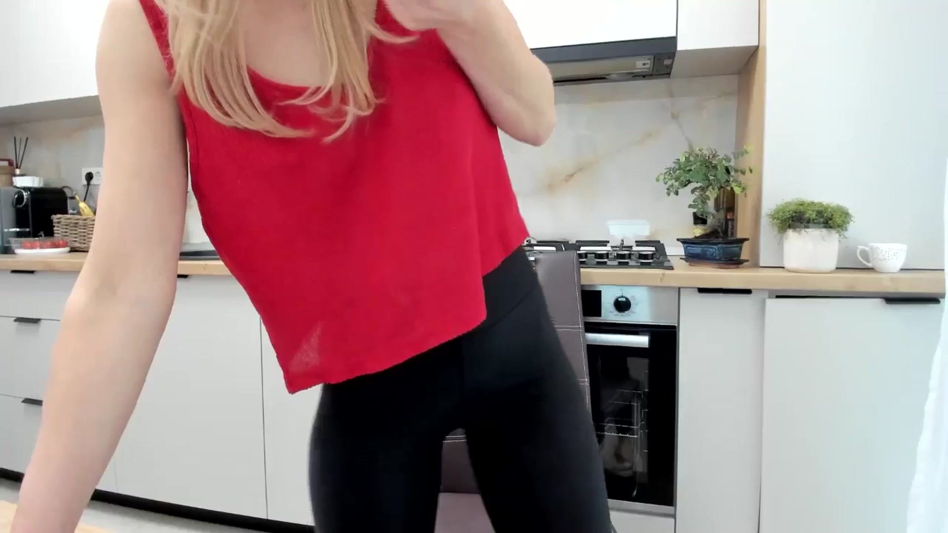 Gallery image thumbnail from DebbyPaige's myfreecams stream on, 11/11/2024, 14:59 image 9 of 20