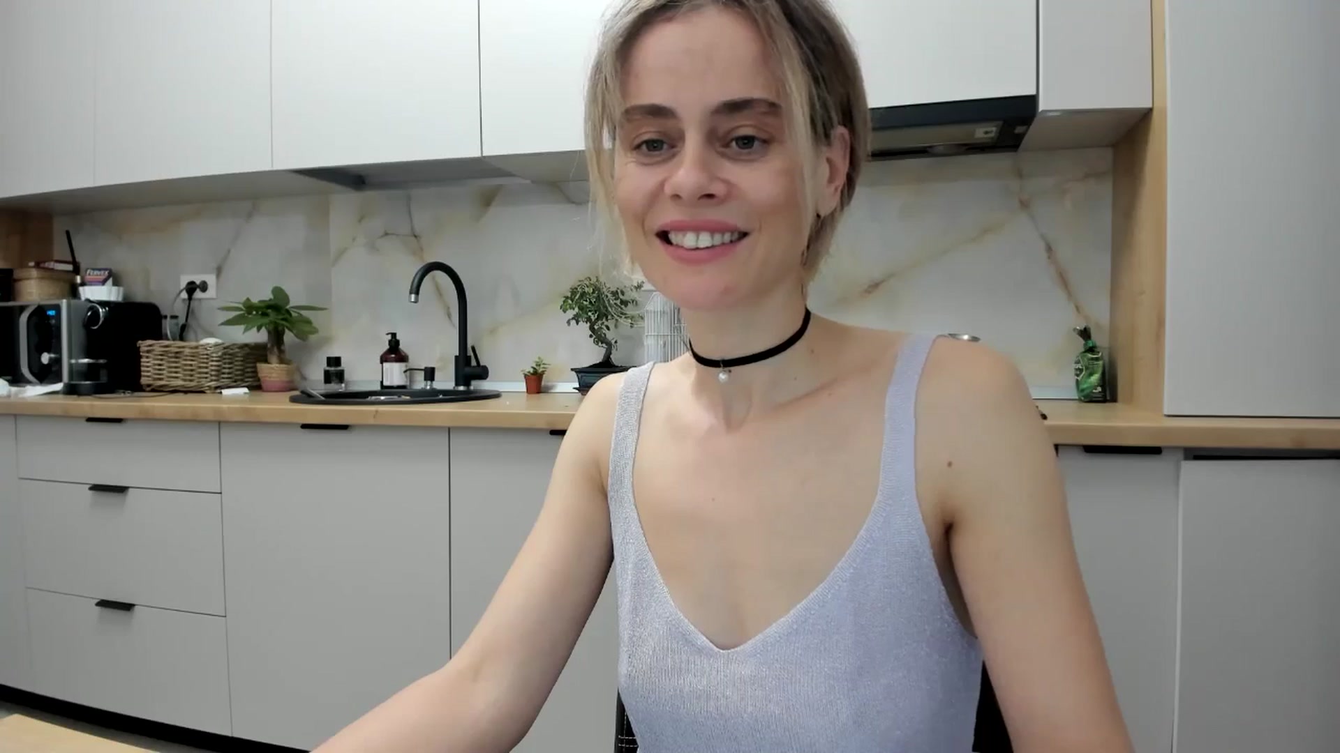 Gallery image thumbnail from DebbyPaige's myfreecams stream on, 11/16/2024, 20:30 image 15 of 20