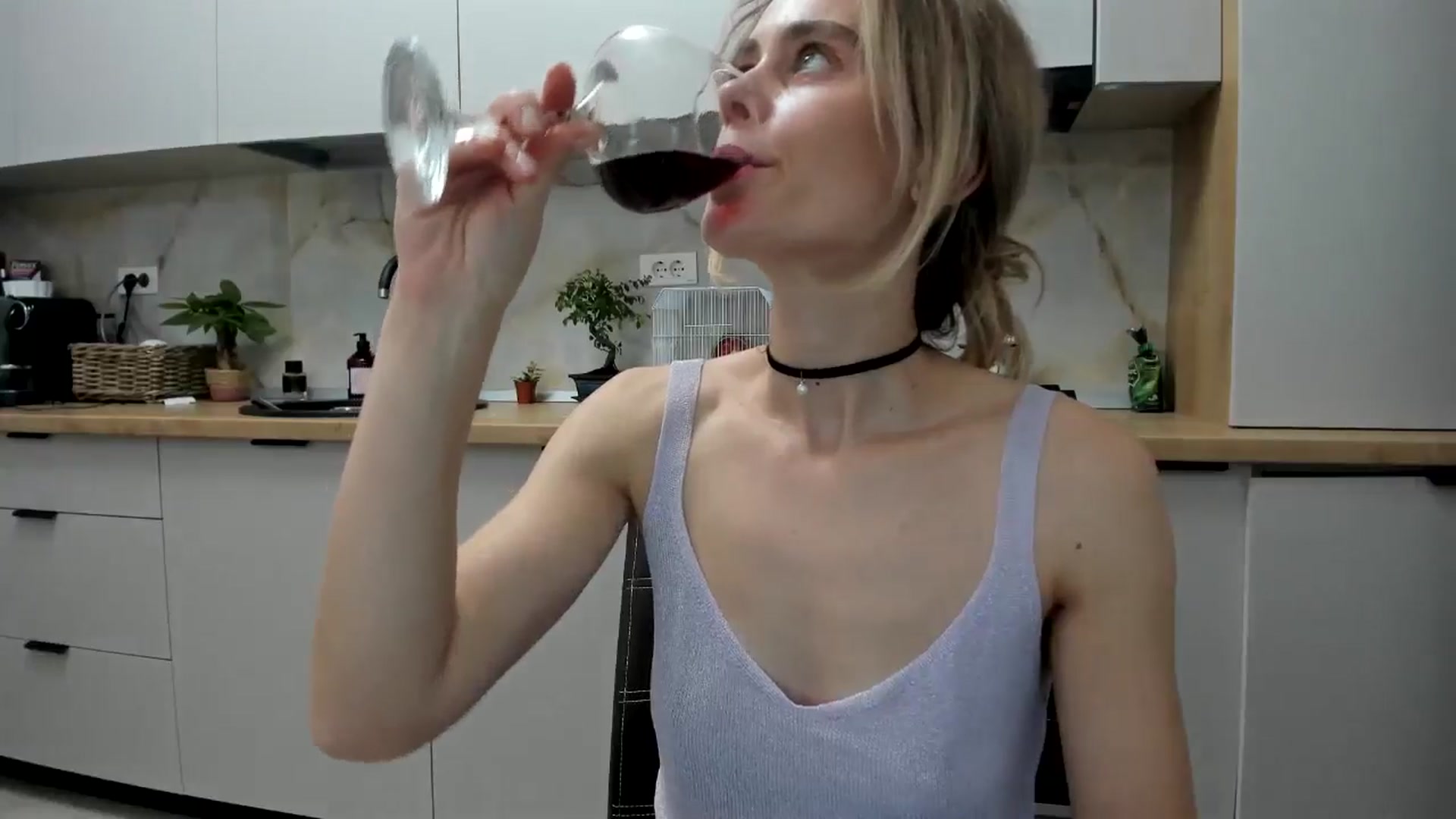 Gallery image thumbnail from DebbyPaige's myfreecams stream on, 11/16/2024, 20:30 image 6 of 20