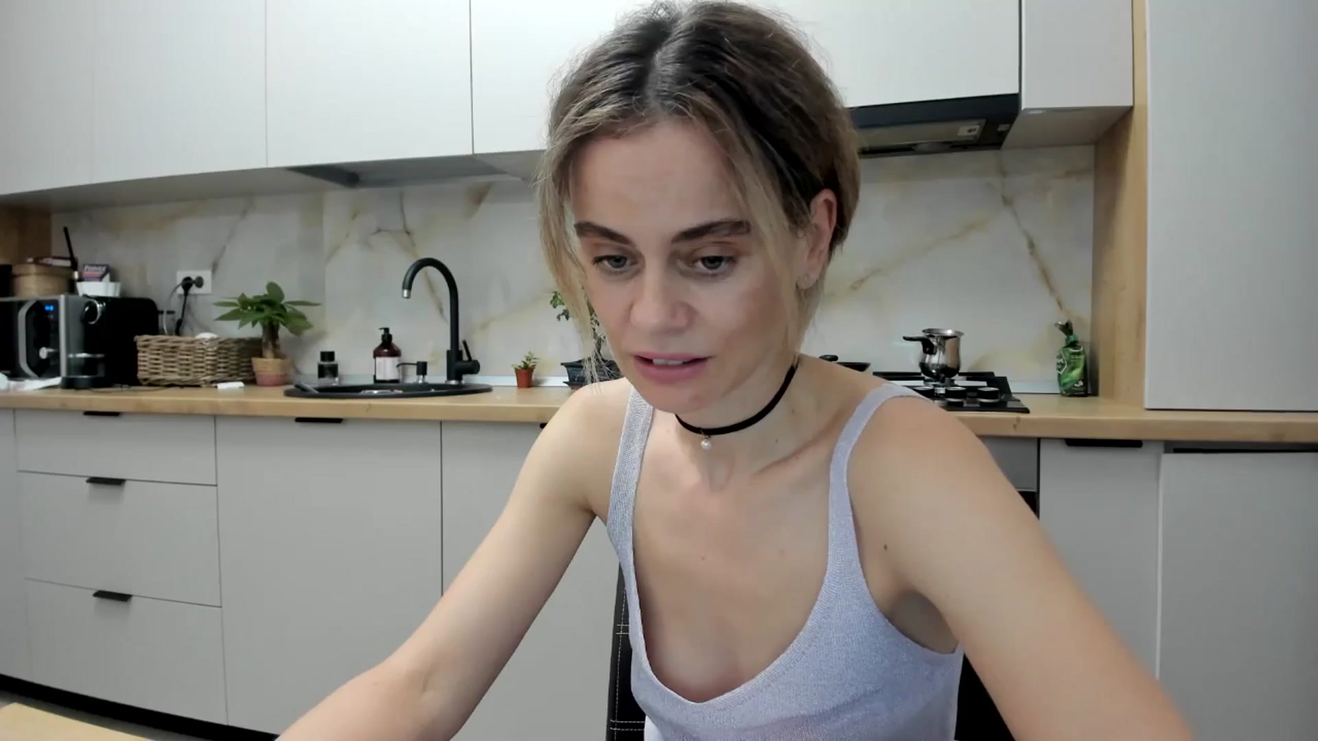 Gallery image thumbnail from DebbyPaige's myfreecams stream on, 11/16/2024, 20:30 image 16 of 20