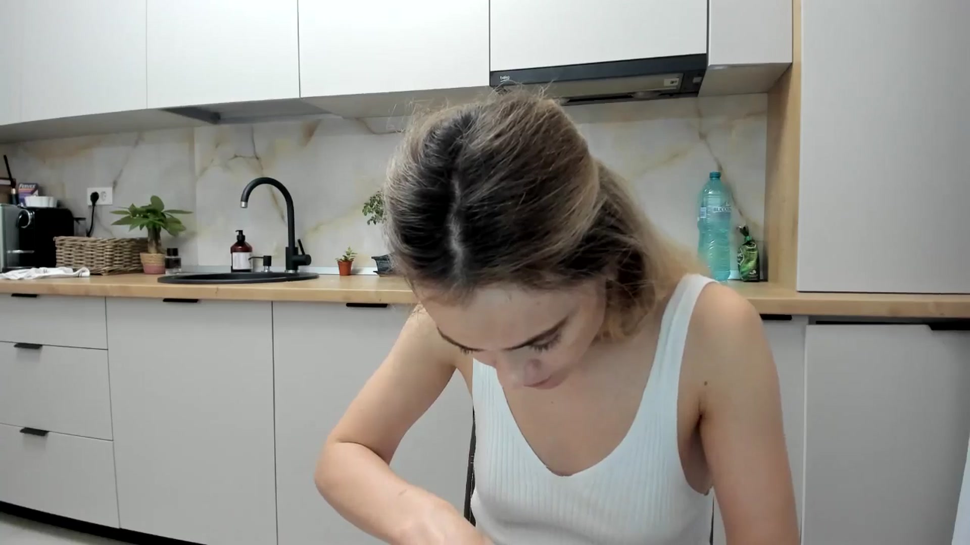Gallery image thumbnail from DebbyPaige's myfreecams stream on, 11/17/2024, 17:41 image 16 of 20