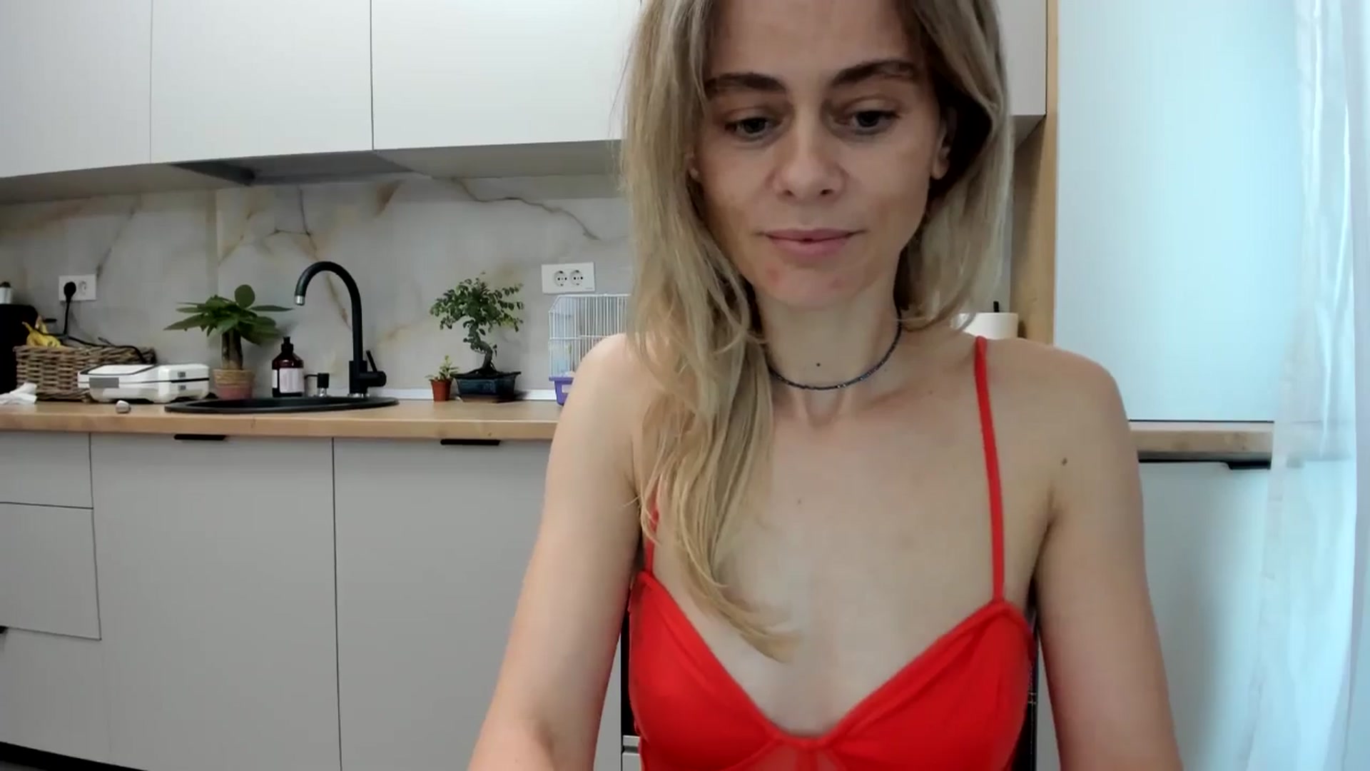 Gallery image thumbnail from DebbyPaige's myfreecams stream on, 11/21/2024, 13:13 image 7 of 20