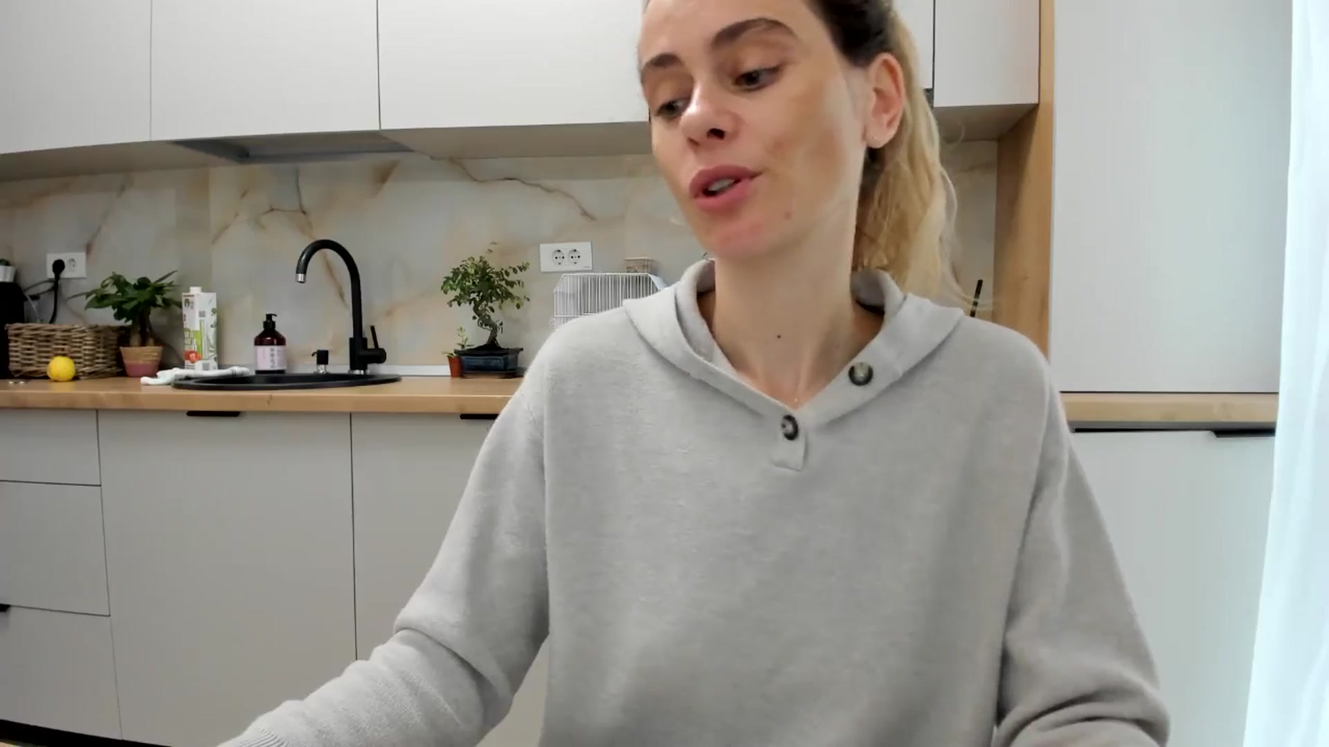 Gallery image thumbnail from DebbyPaige's myfreecams stream on, 11/27/2024, 09:31 image 3 of 20