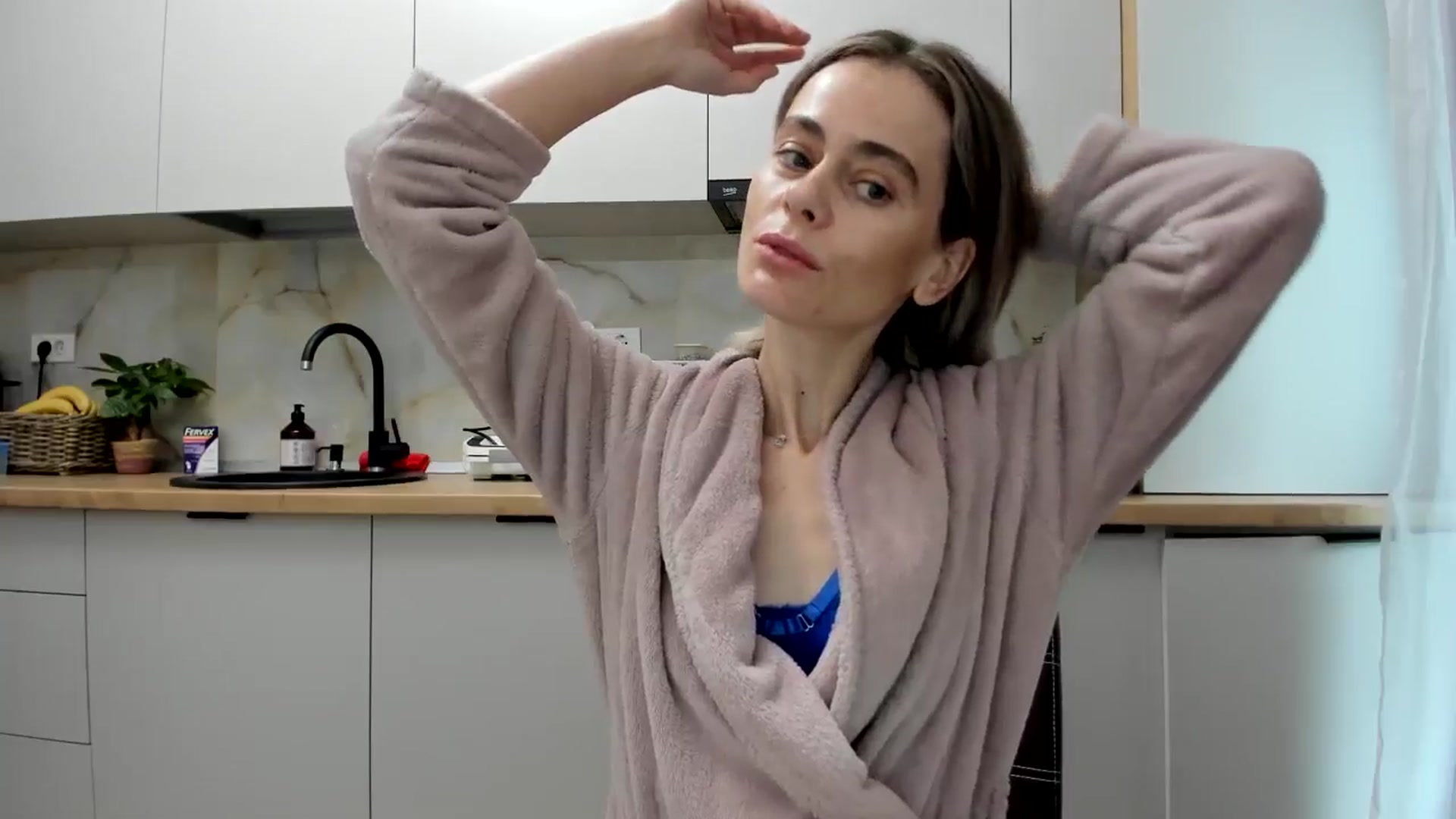 Gallery image thumbnail from DebbyPaige's myfreecams stream on, 12/03/2024, 09:17 image 10 of 20