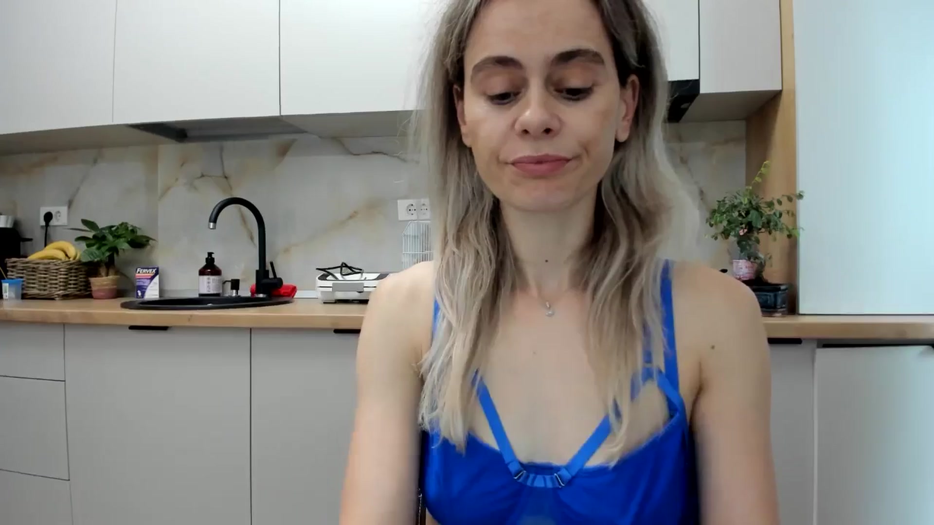Gallery image thumbnail from DebbyPaige's myfreecams stream on, 12/03/2024, 12:40 image 12 of 20
