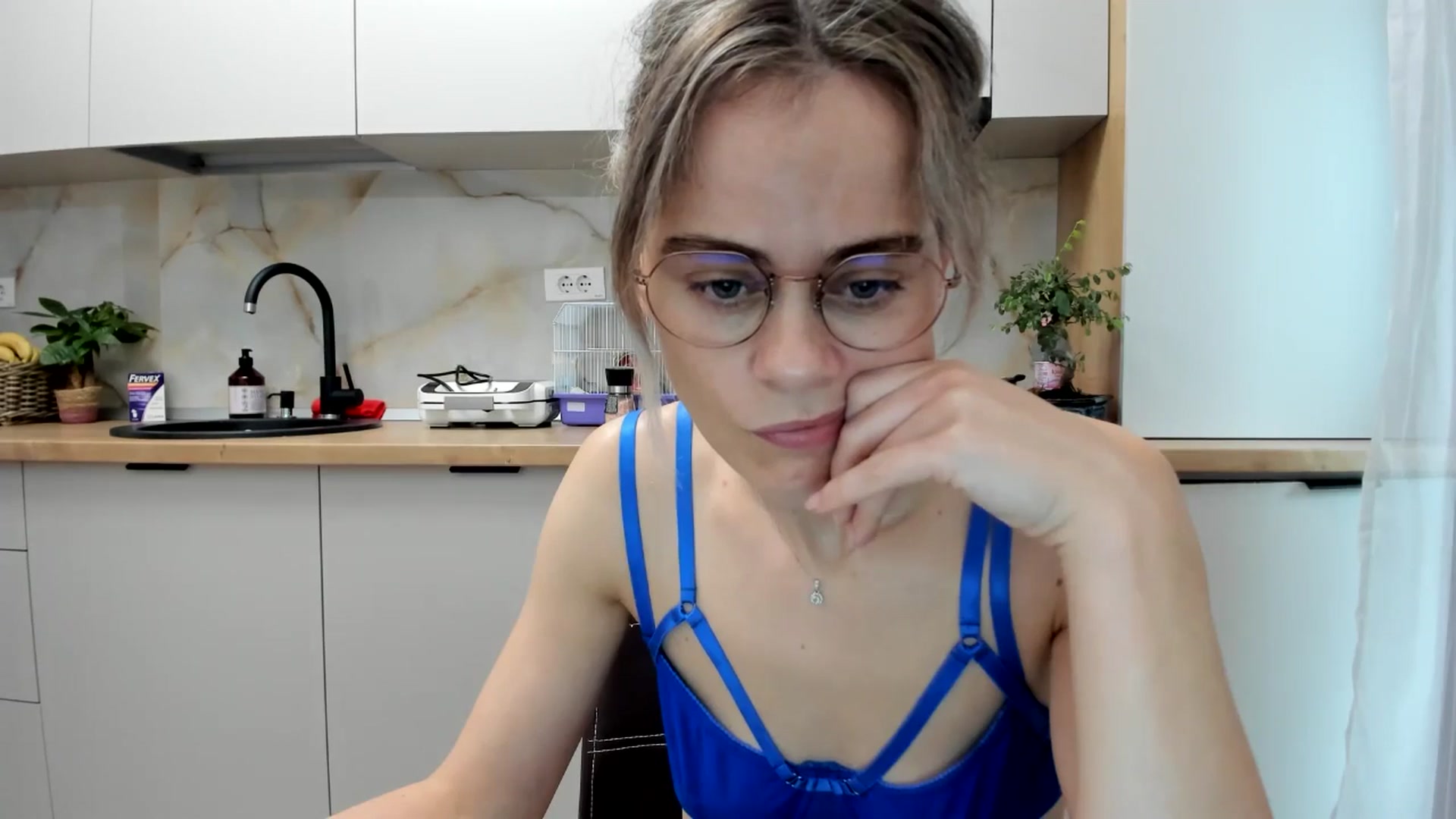 Gallery image thumbnail from DebbyPaige's myfreecams stream on, 12/03/2024, 12:40 image 17 of 20
