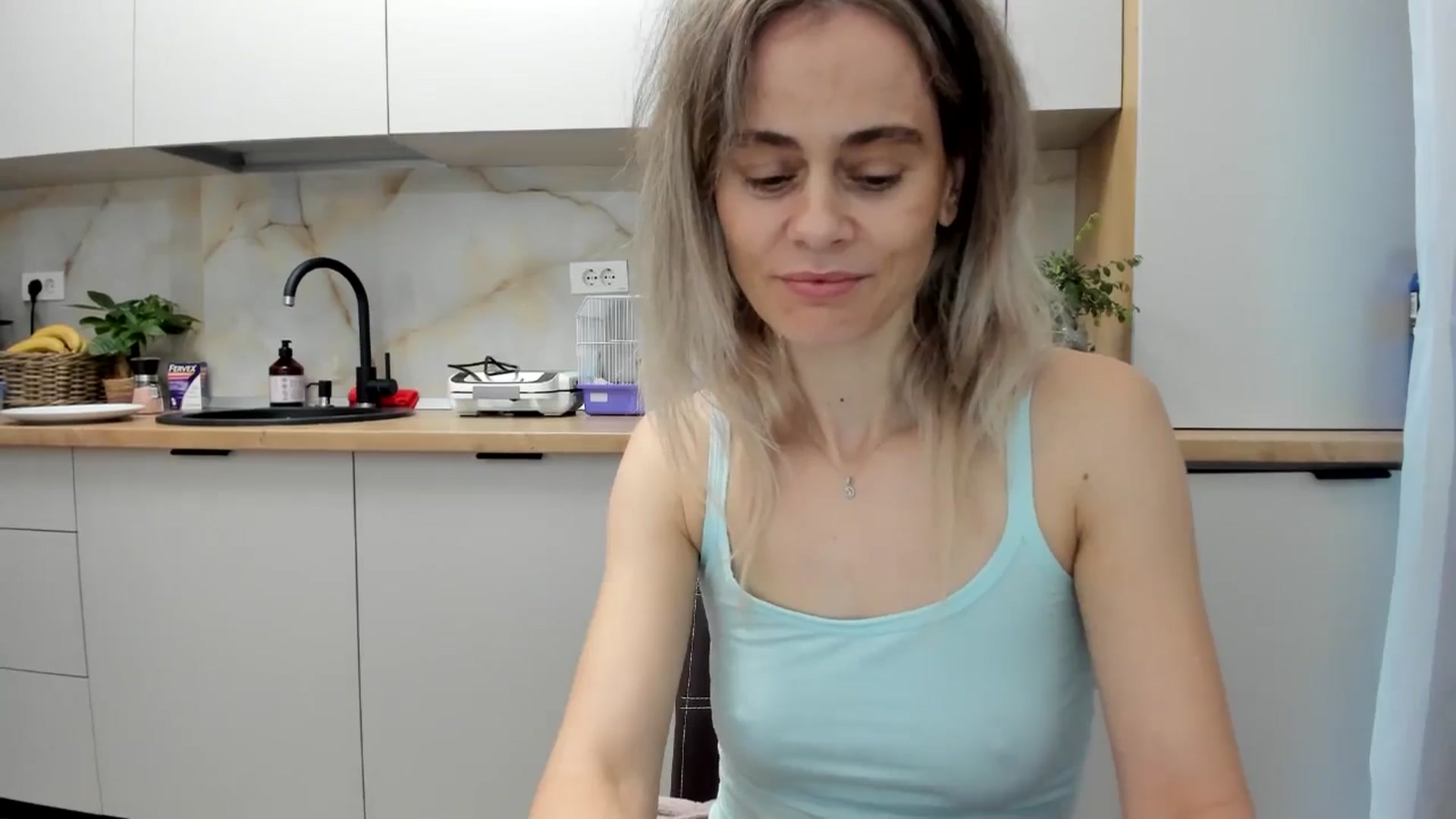 Gallery image thumbnail from DebbyPaige's myfreecams stream on, 12/03/2024, 15:00 image 9 of 20