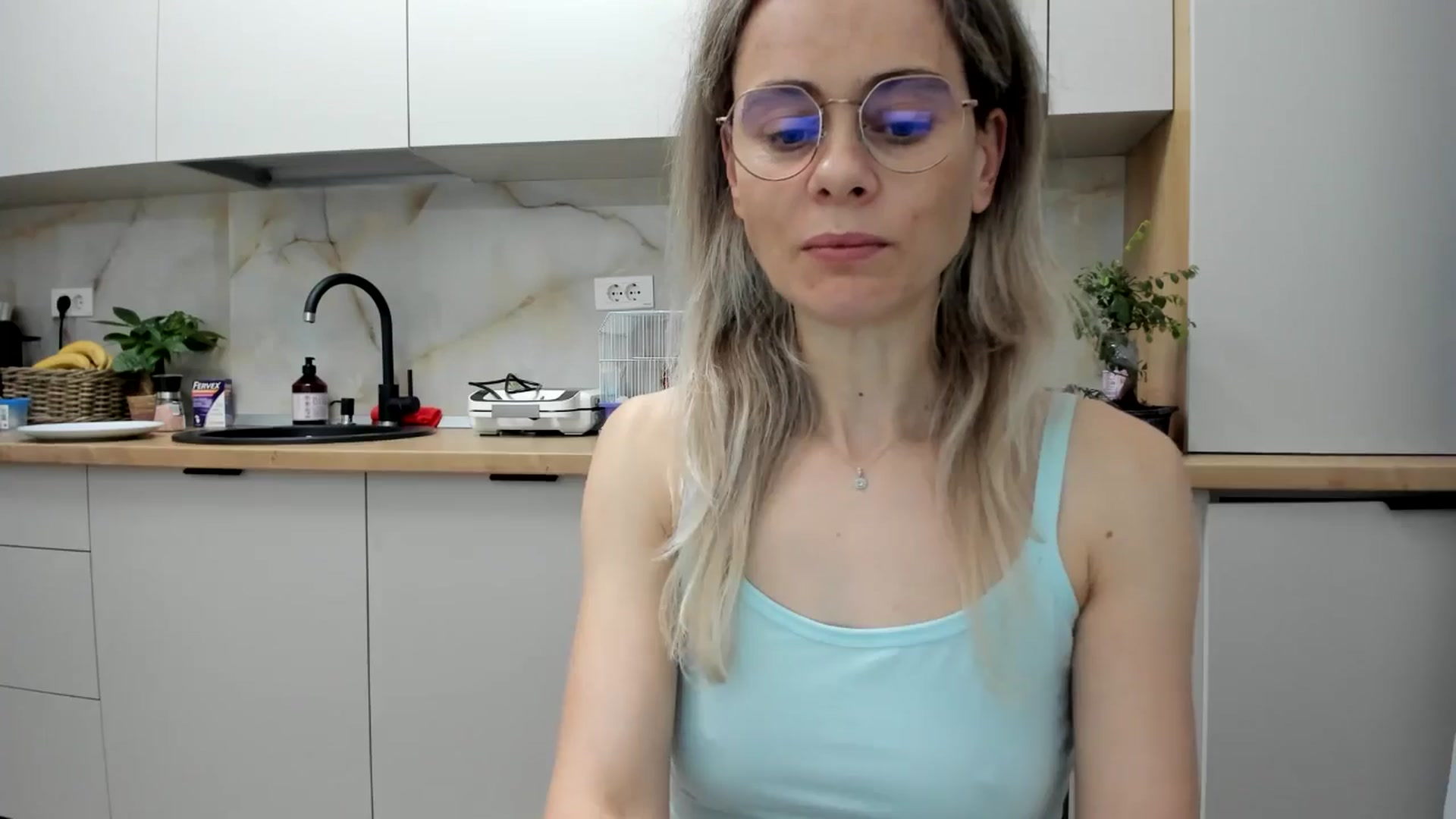 Gallery image thumbnail from DebbyPaige's myfreecams stream on, 12/03/2024, 15:00 image 19 of 20