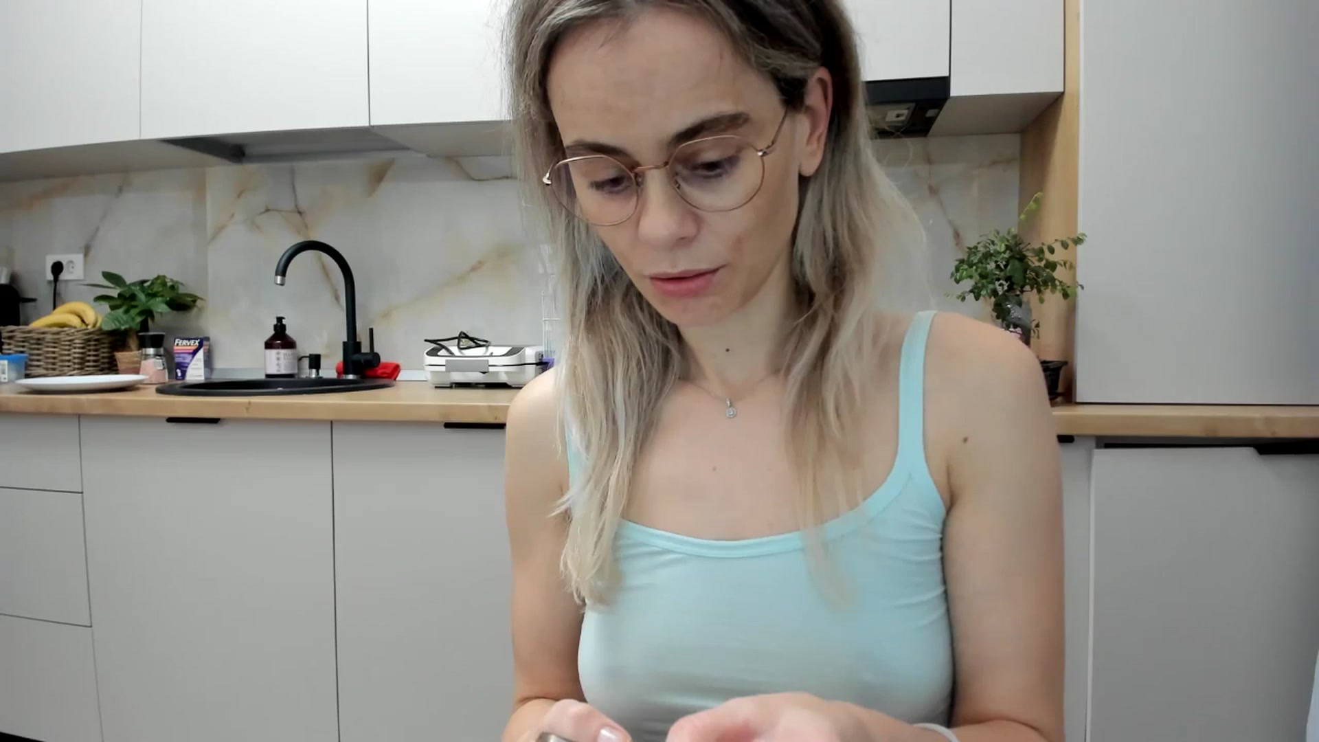 Gallery image thumbnail from DebbyPaige's myfreecams stream on, 12/03/2024, 15:00 image 18 of 20