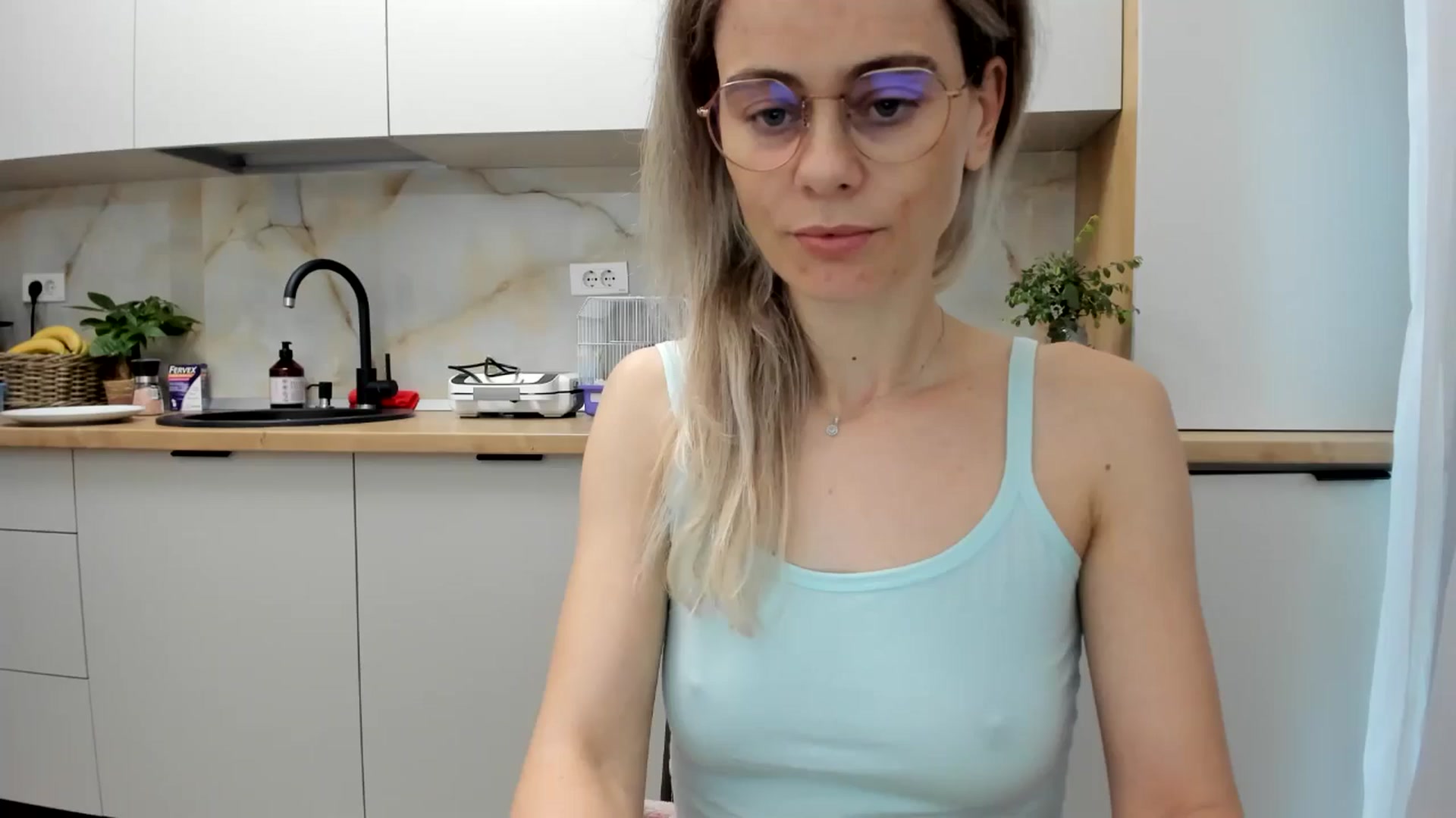 Gallery image thumbnail from DebbyPaige's myfreecams stream on, 12/03/2024, 15:00 image 1 of 20