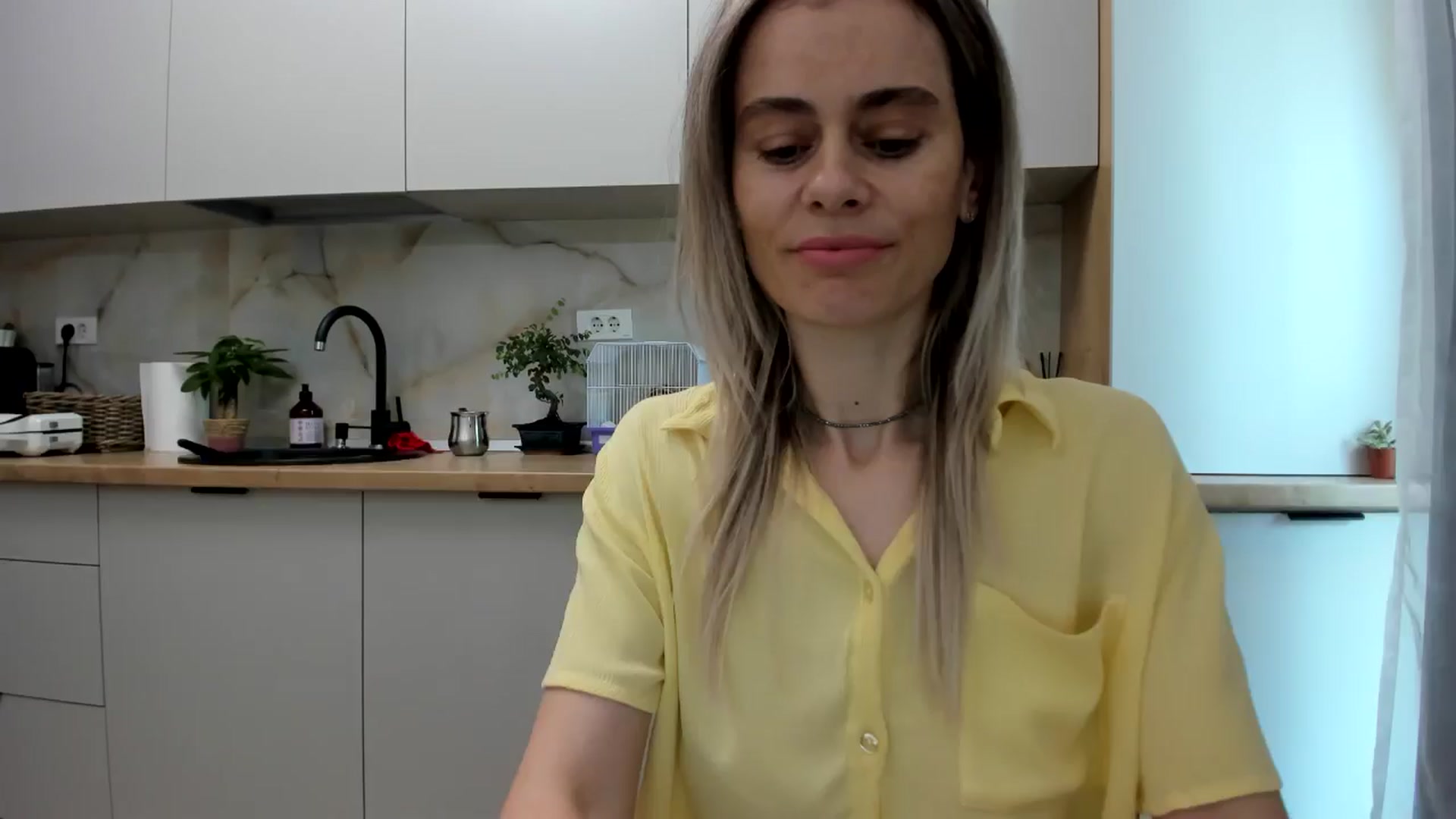Gallery image thumbnail from DebbyPaige's myfreecams stream on, 12/12/2024, 12:05 image 1 of 20