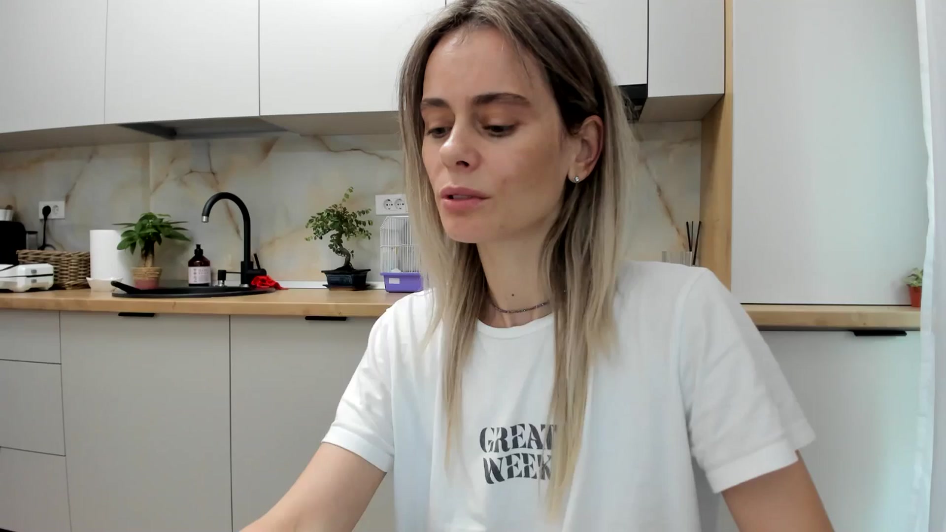 Gallery image thumbnail from DebbyPaige's myfreecams stream on, 12/12/2024, 14:44 image 1 of 20