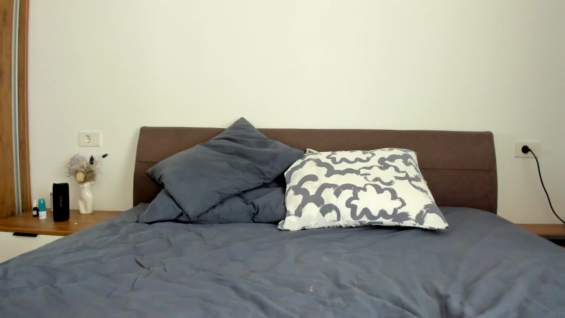 Gallery image thumbnail from DebbyPaige's myfreecams stream on, 12/17/2024, 11:19 image 5 of 20