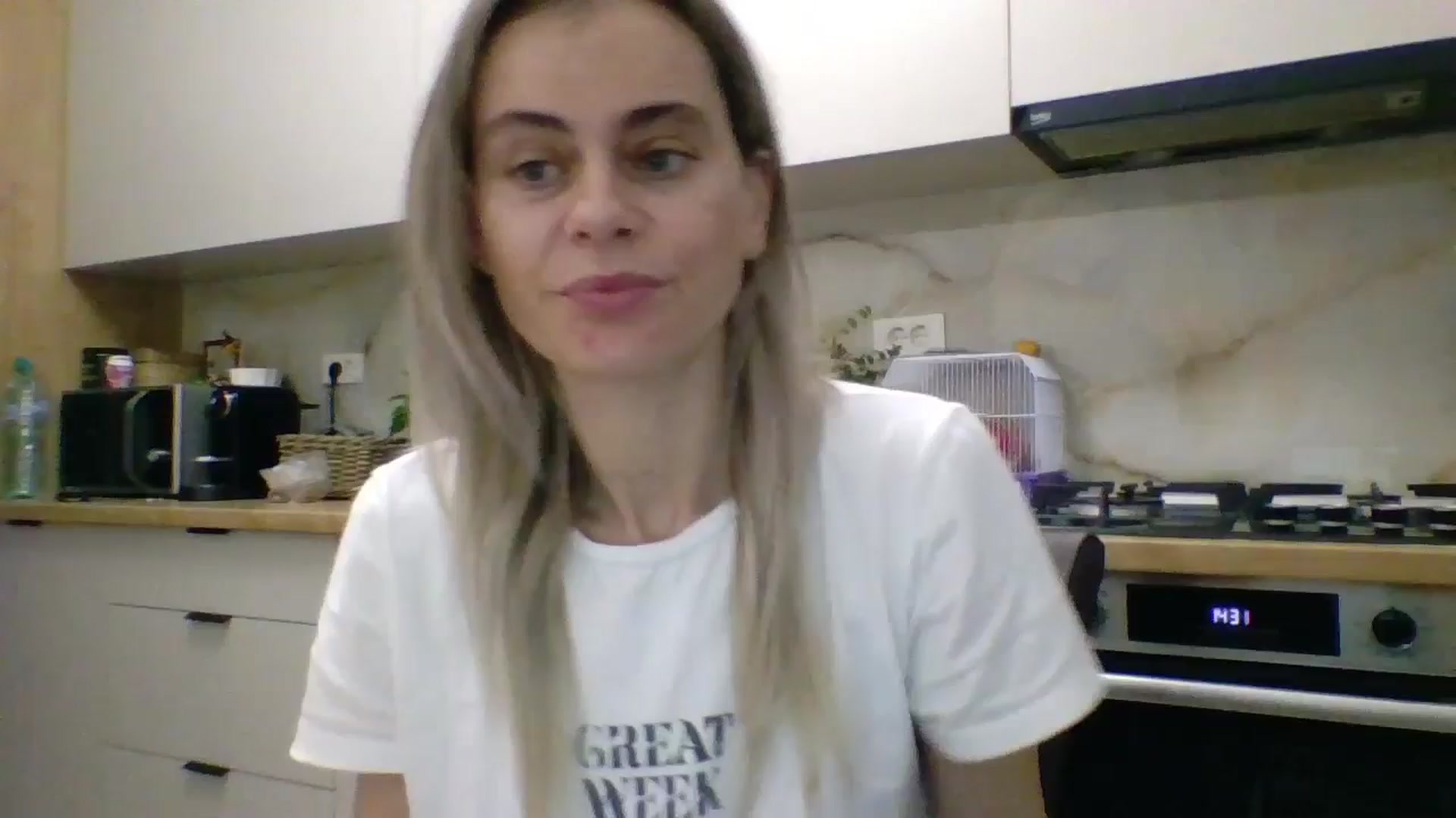 Gallery image thumbnail from DebbyPaige's myfreecams stream on, 12/27/2024, 21:17 image 1 of 20