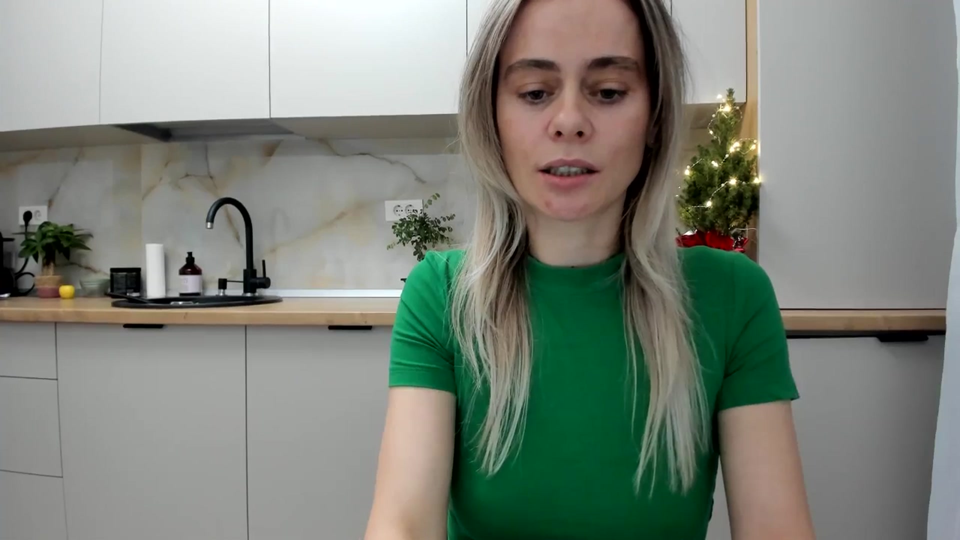 Gallery image thumbnail from DebbyPaige's myfreecams stream on, 01/01/2025, 17:56 image 17 of 20