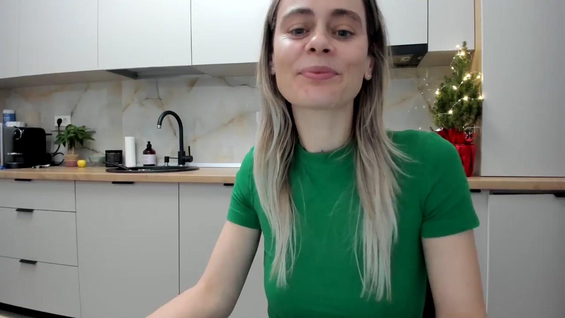 Gallery image thumbnail from DebbyPaige's myfreecams stream on, 01/01/2025, 21:09 image 5 of 20