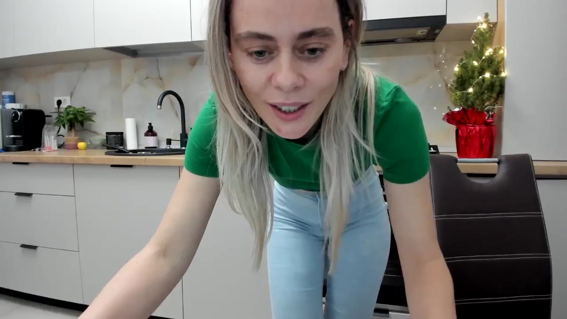 Gallery image thumbnail from DebbyPaige's myfreecams stream on, 01/01/2025, 21:09 image 8 of 20