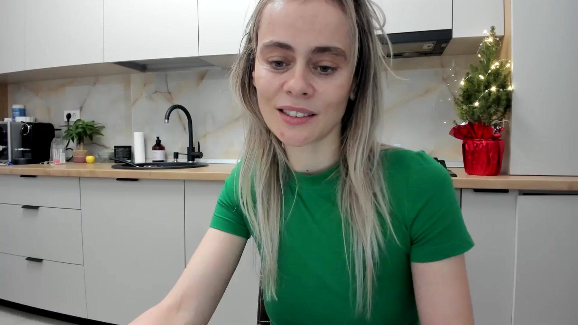 Gallery image thumbnail from DebbyPaige's myfreecams stream on, 01/01/2025, 22:02 image 11 of 20