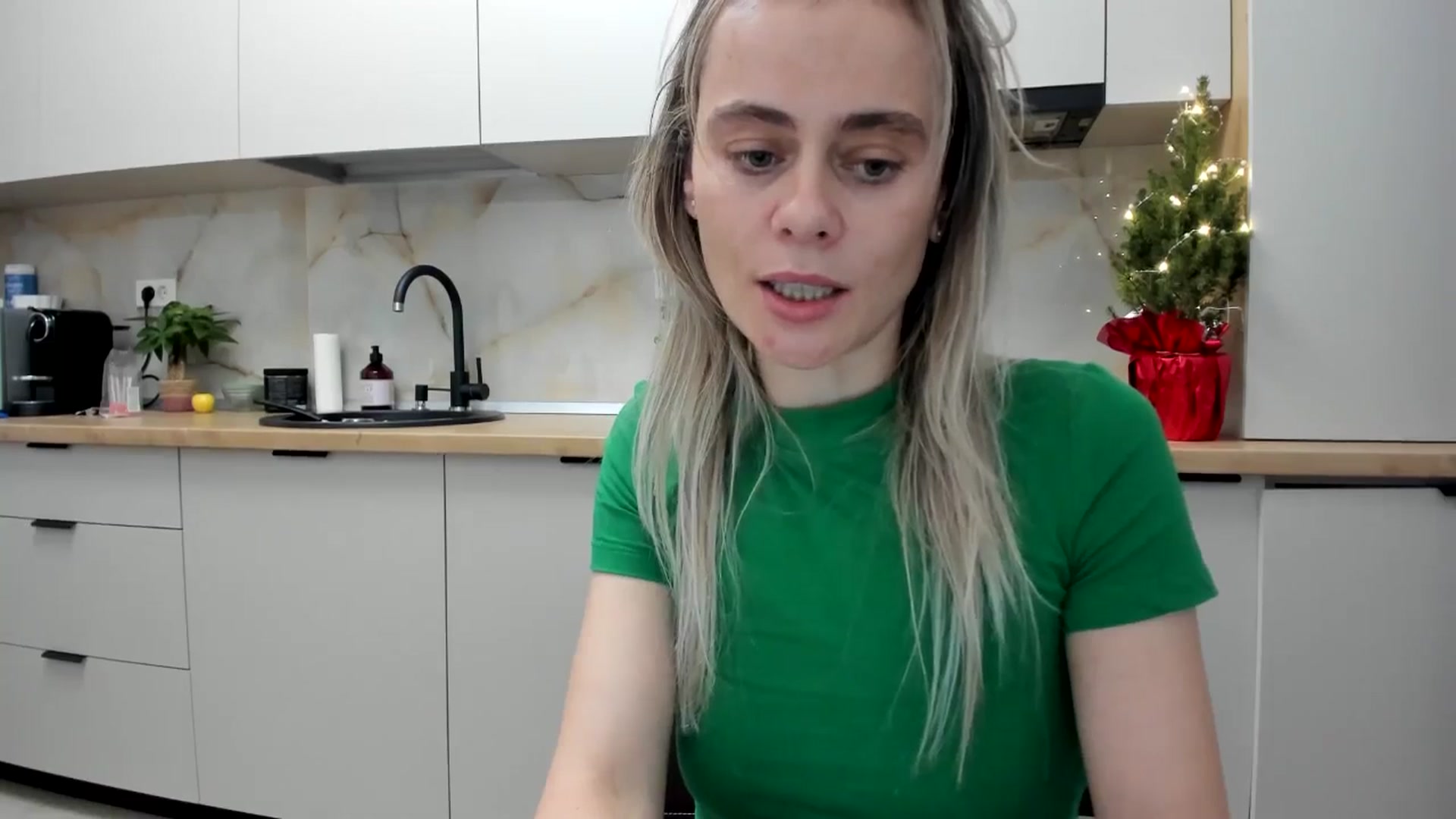 Gallery image thumbnail from DebbyPaige's myfreecams stream on, 01/01/2025, 22:02 image 18 of 20