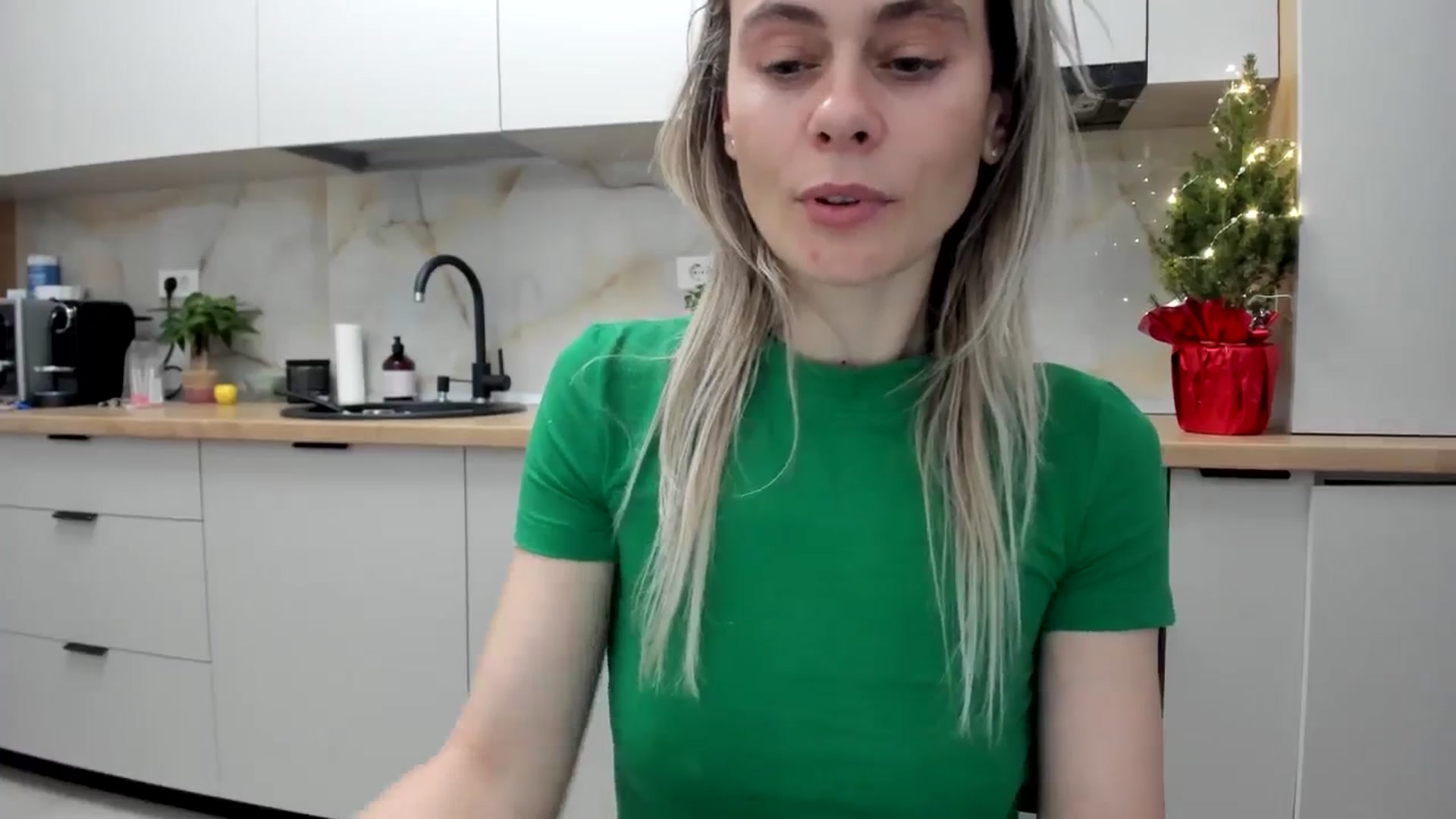 Gallery image thumbnail from DebbyPaige's myfreecams stream on, 01/01/2025, 22:02 image 7 of 20