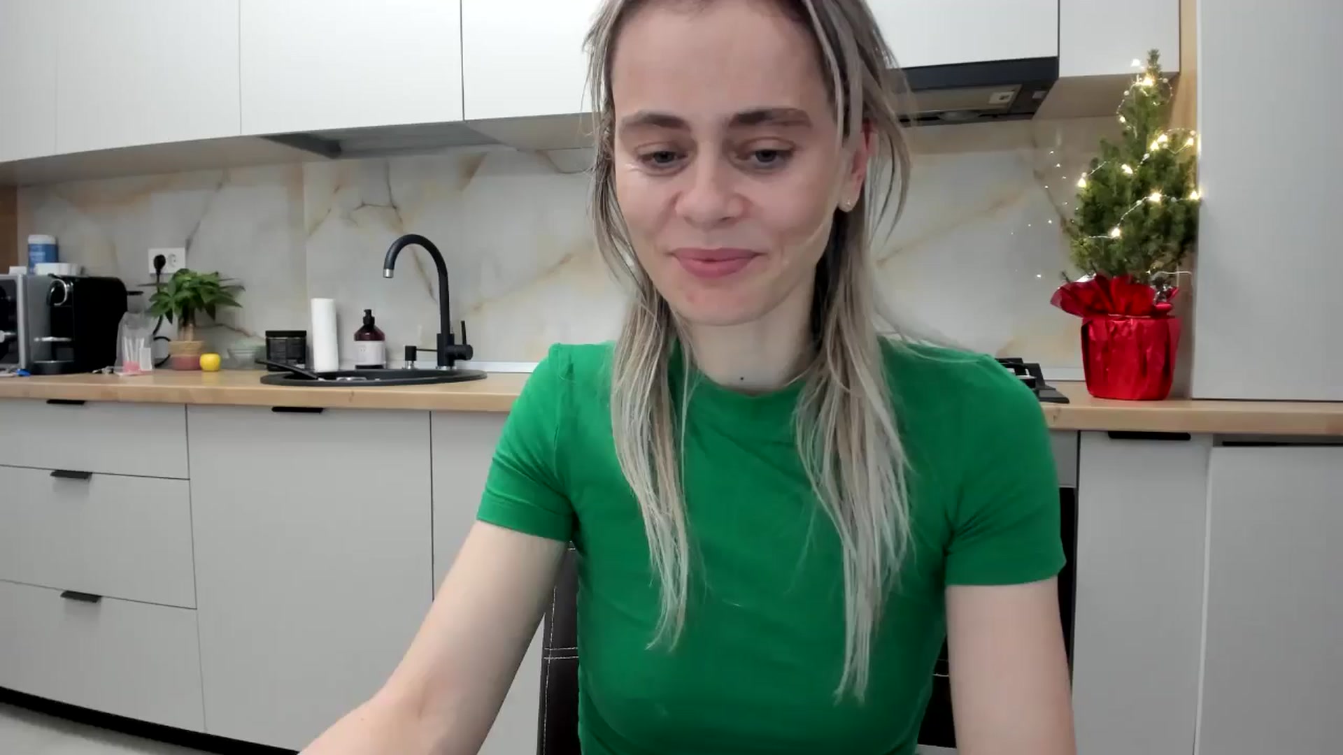 Gallery image thumbnail from DebbyPaige's myfreecams stream on, 01/01/2025, 22:02 image 2 of 20