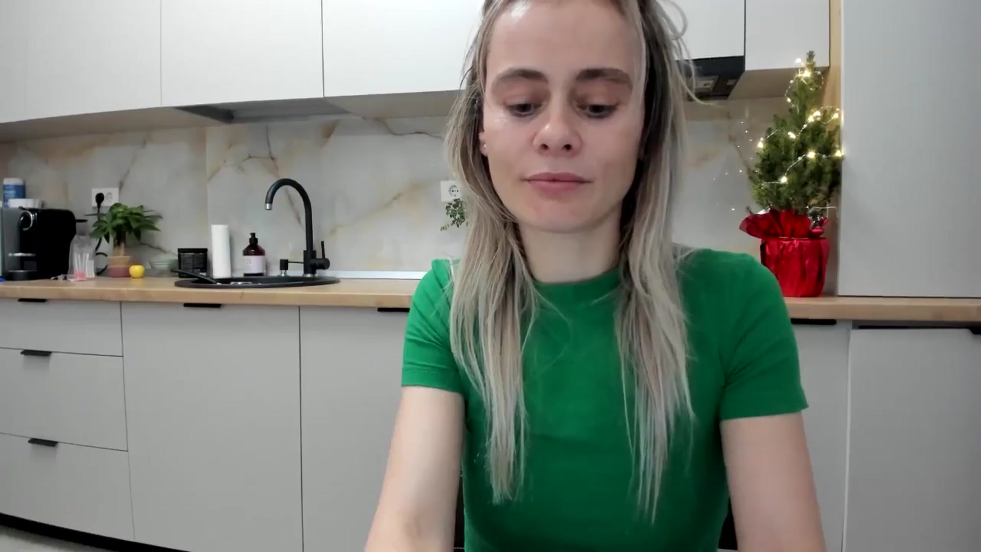 Gallery image thumbnail from DebbyPaige's myfreecams stream on, 01/01/2025, 22:02 image 20 of 20