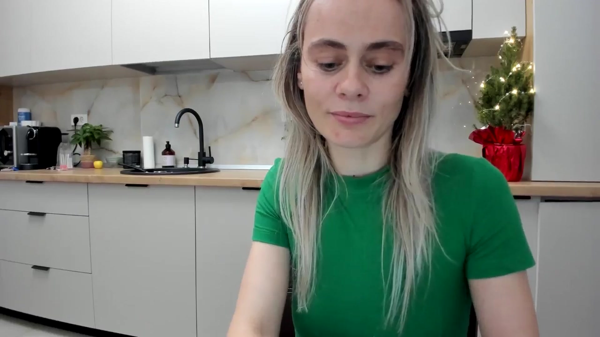 Gallery image thumbnail from DebbyPaige's myfreecams stream on, 01/01/2025, 22:02 image 17 of 20