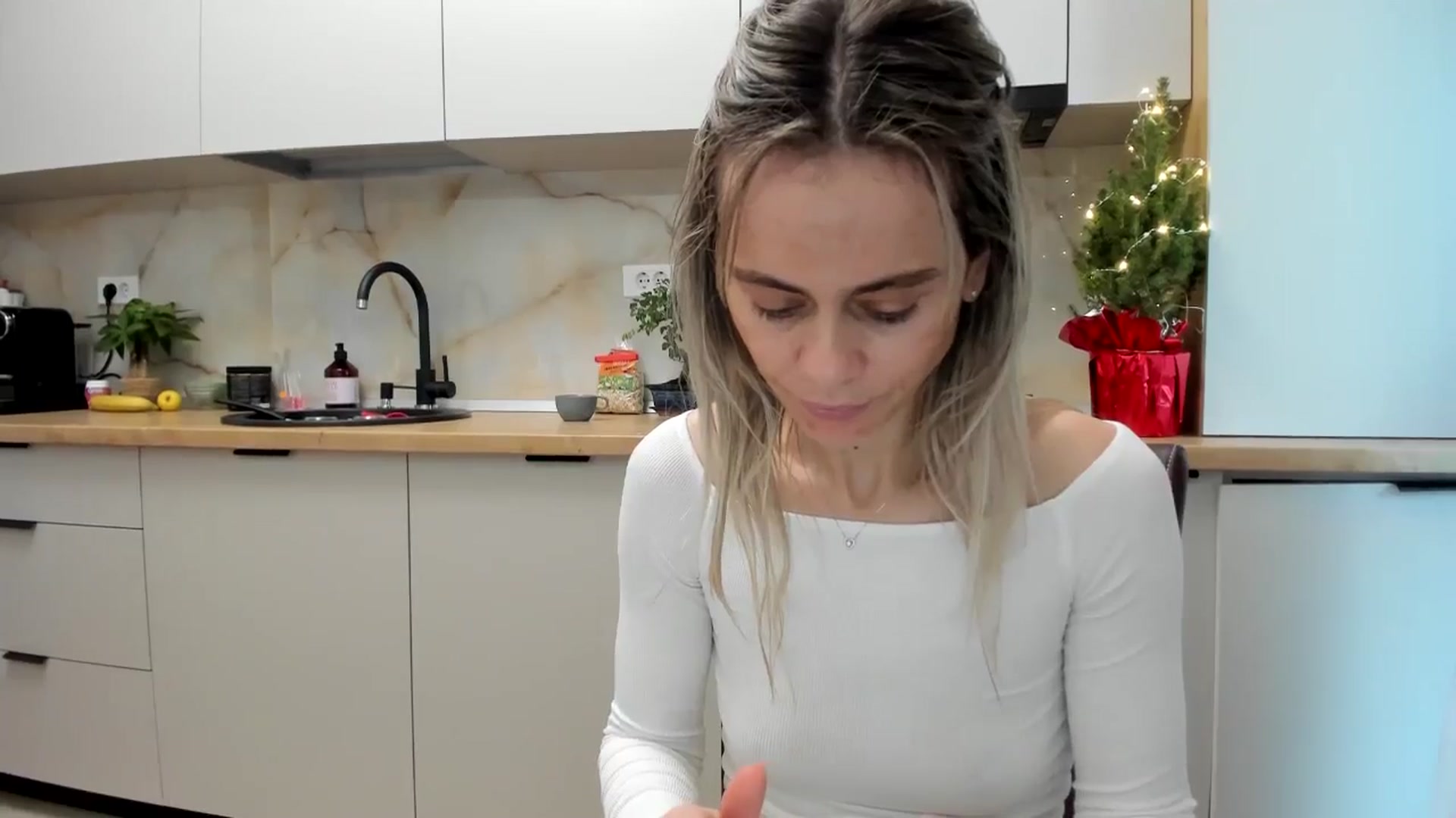 Gallery image thumbnail from DebbyPaige's myfreecams stream on, 01/02/2025, 14:23 image 15 of 20