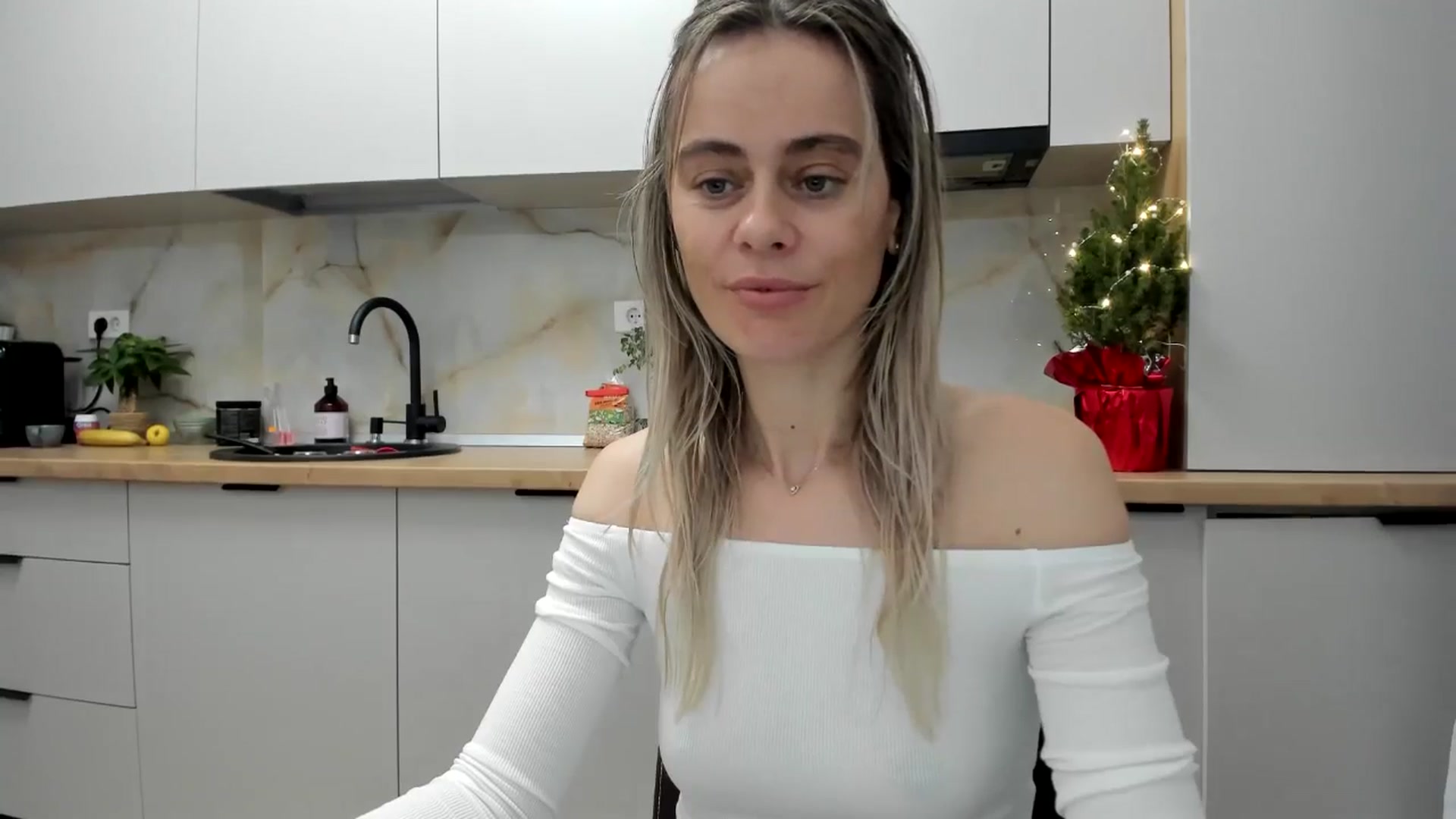 Gallery image thumbnail from DebbyPaige's myfreecams stream on, 01/02/2025, 15:13 image 10 of 20