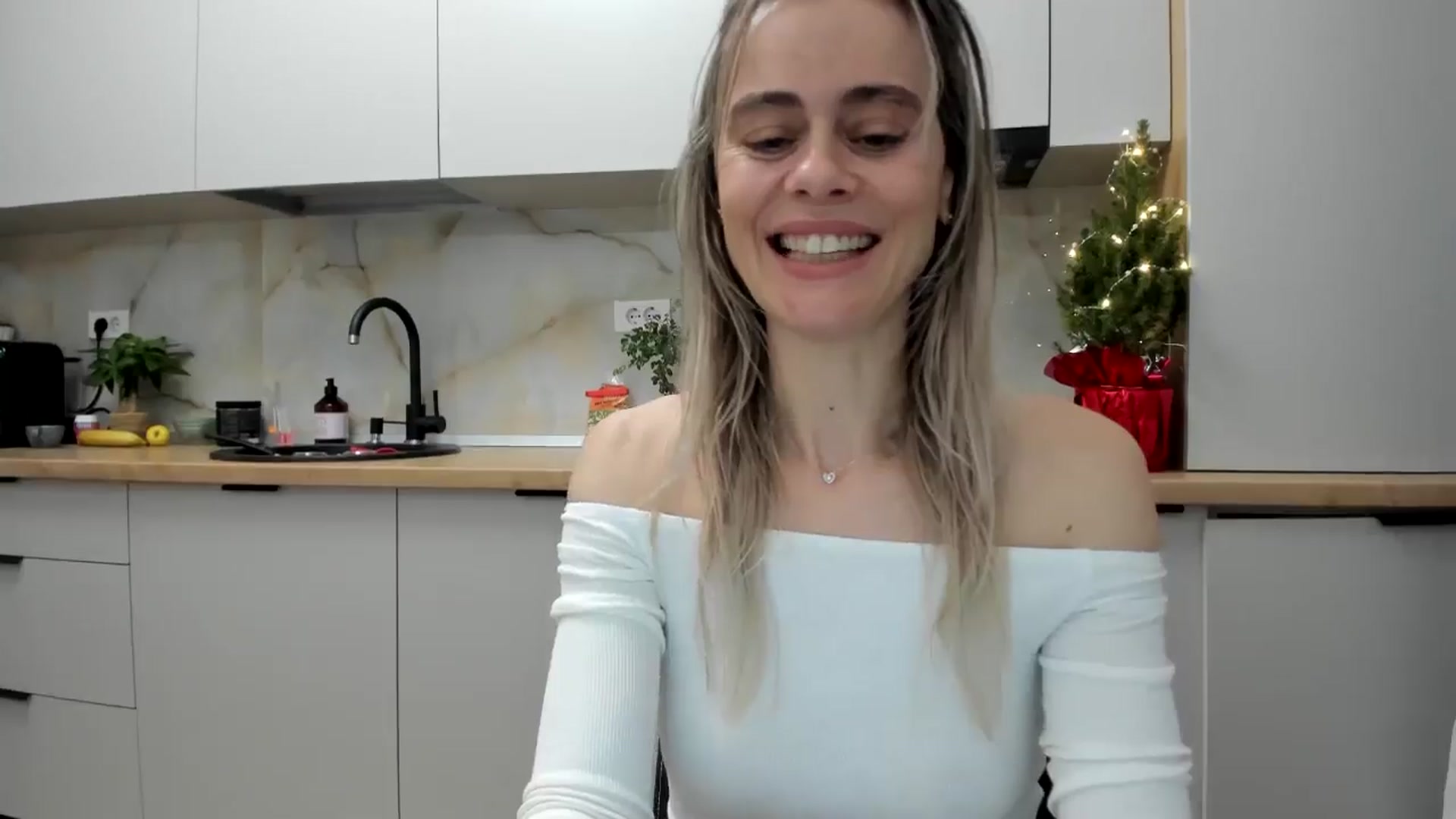 Gallery image thumbnail from DebbyPaige's myfreecams stream on, 01/02/2025, 15:13 image 11 of 20