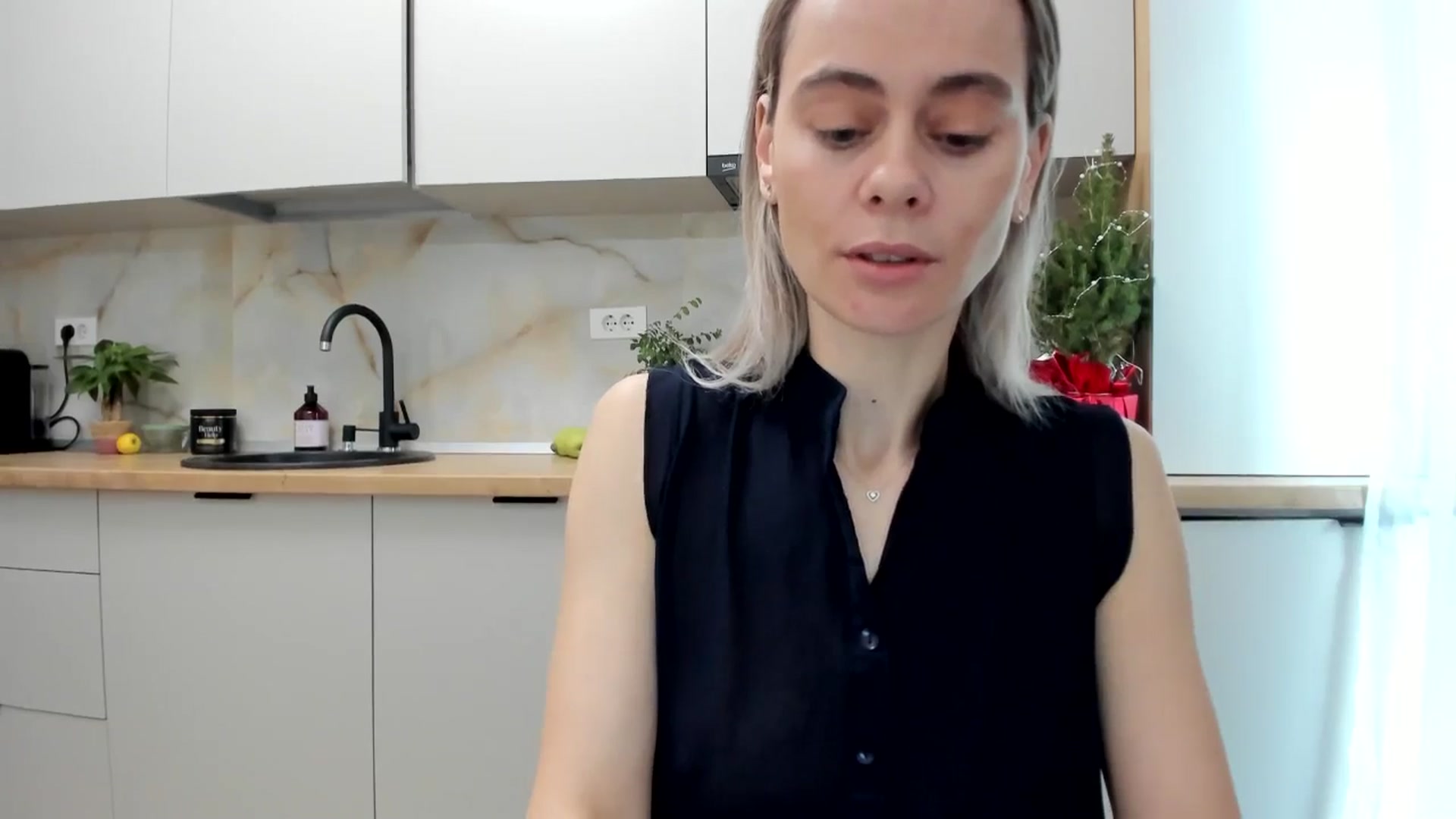 Gallery image thumbnail from DebbyPaige's myfreecams stream on, 01/05/2025, 08:01 image 2 of 20