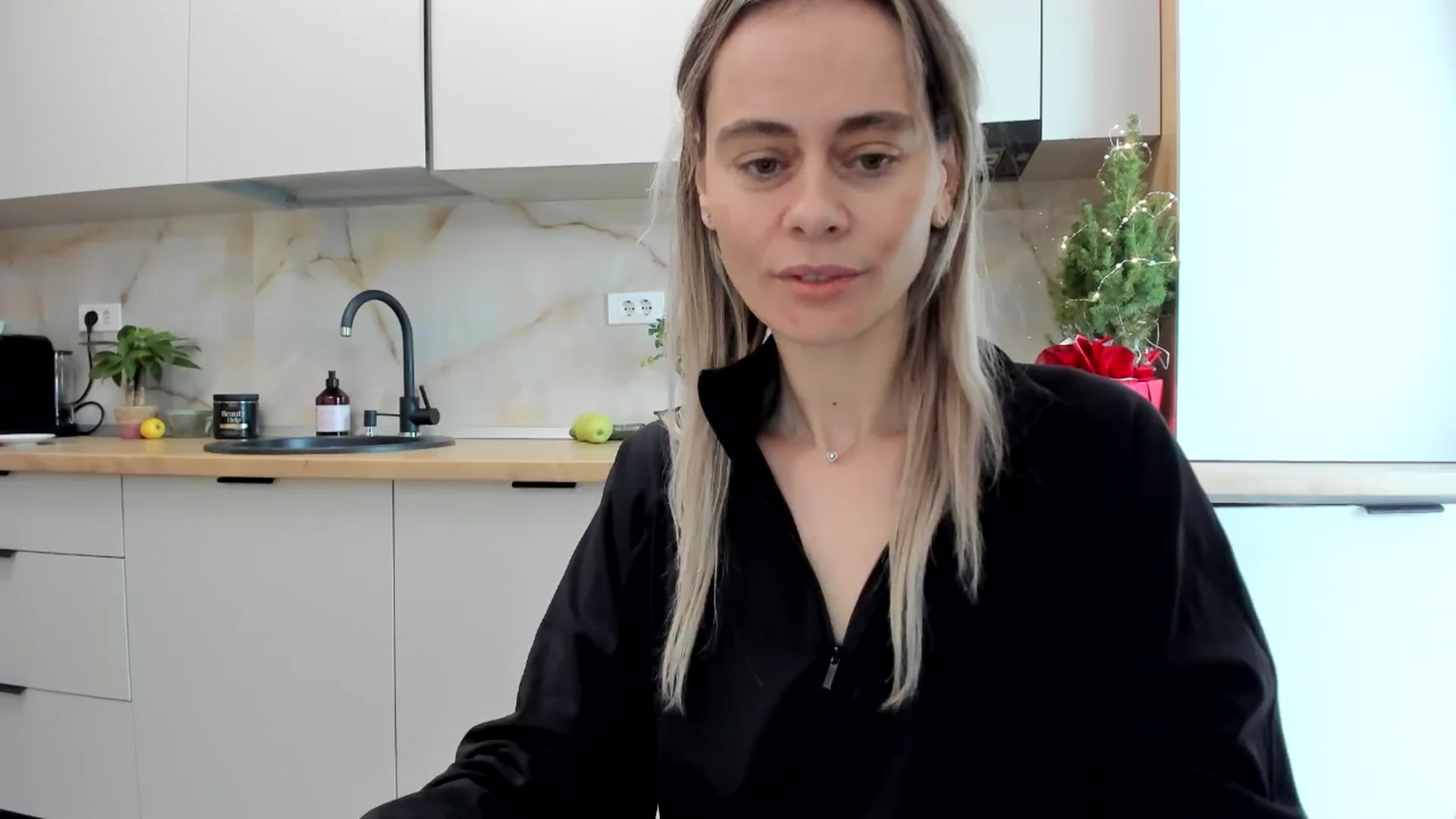 Gallery image thumbnail from DebbyPaige's myfreecams stream on, 01/05/2025, 09:42 image 4 of 20