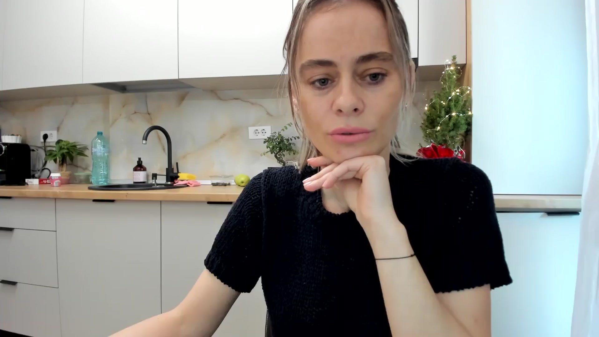 Gallery image thumbnail from DebbyPaige's myfreecams stream on, 01/06/2025, 15:22 image 1 of 20