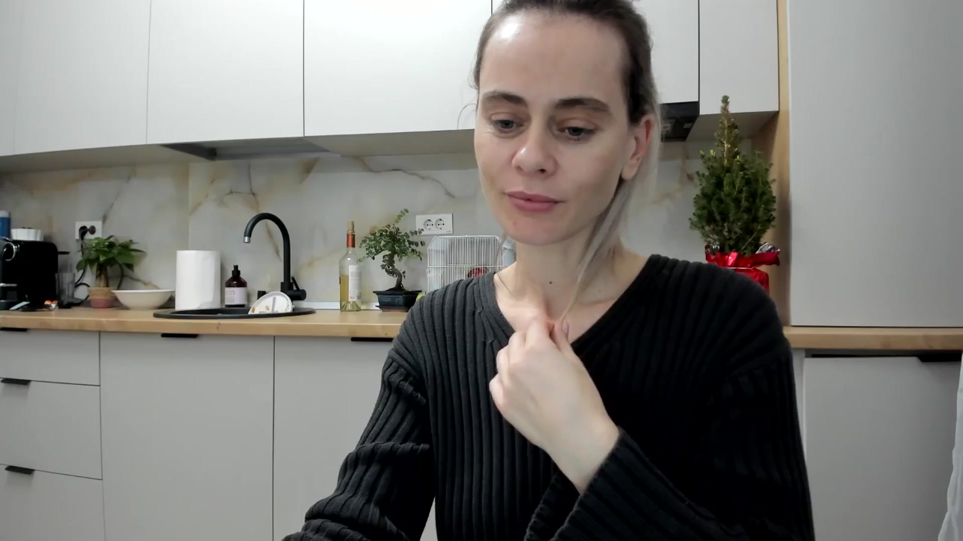 Gallery image thumbnail from DebbyPaige's myfreecams stream on, 01/07/2025, 21:40 image 13 of 20