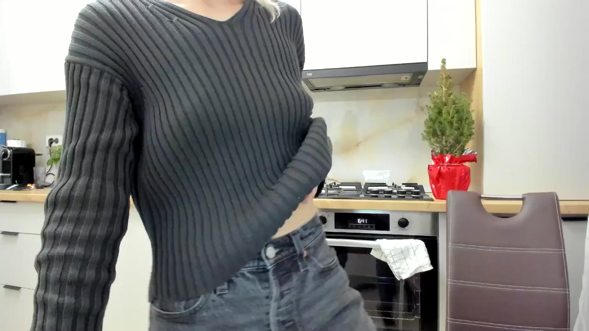 Gallery image thumbnail from DebbyPaige's myfreecams stream on, 01/07/2025, 21:40 image 14 of 20