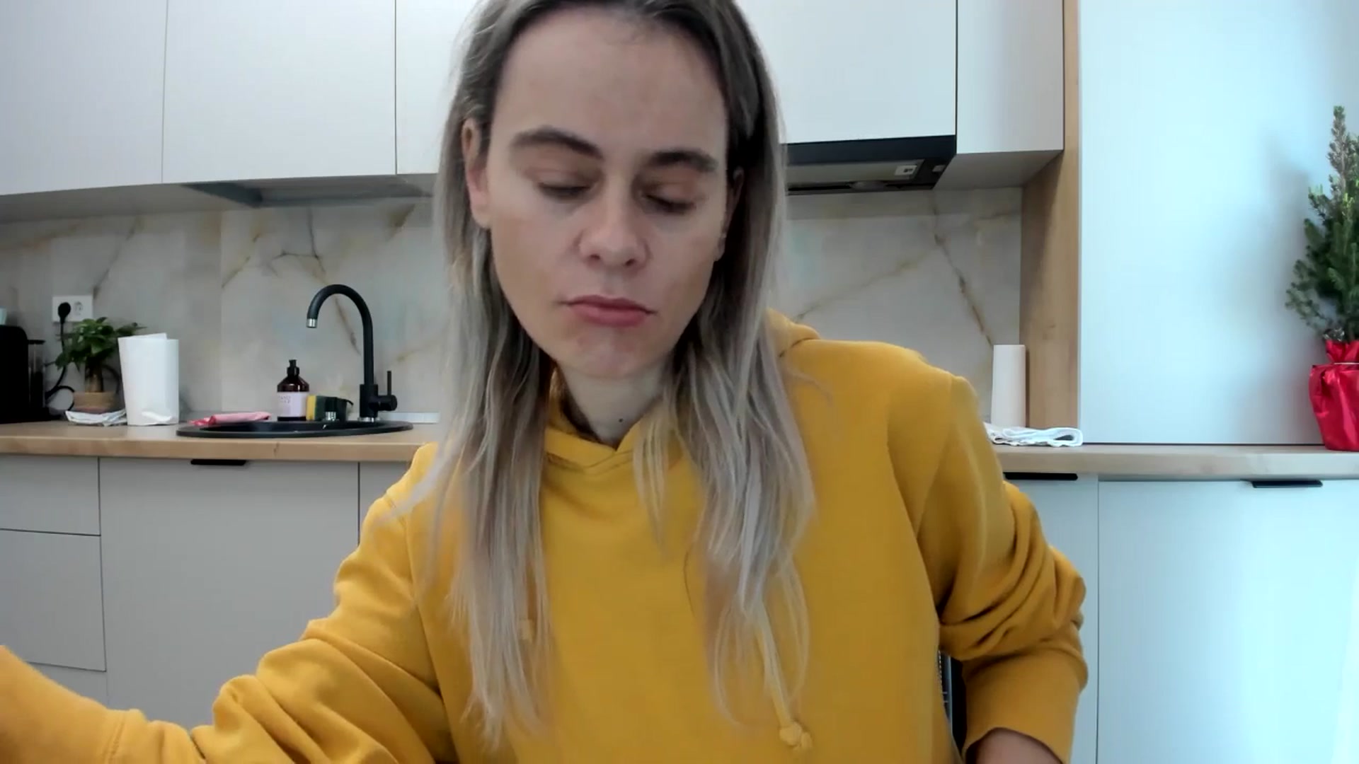Gallery image thumbnail from DebbyPaige's myfreecams stream on, 01/09/2025, 11:13 image 18 of 20