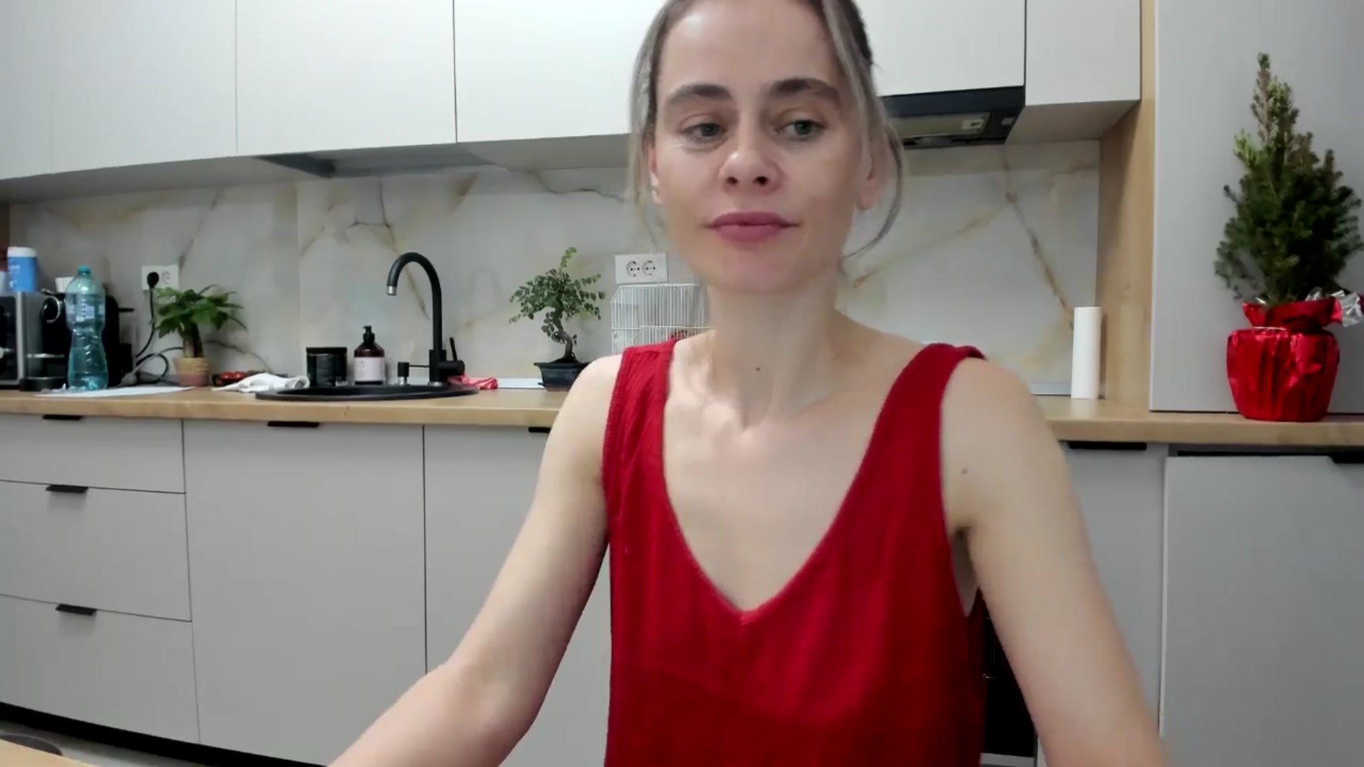 Gallery image thumbnail from DebbyPaige's myfreecams stream on, 01/11/2025, 23:07 image 17 of 20