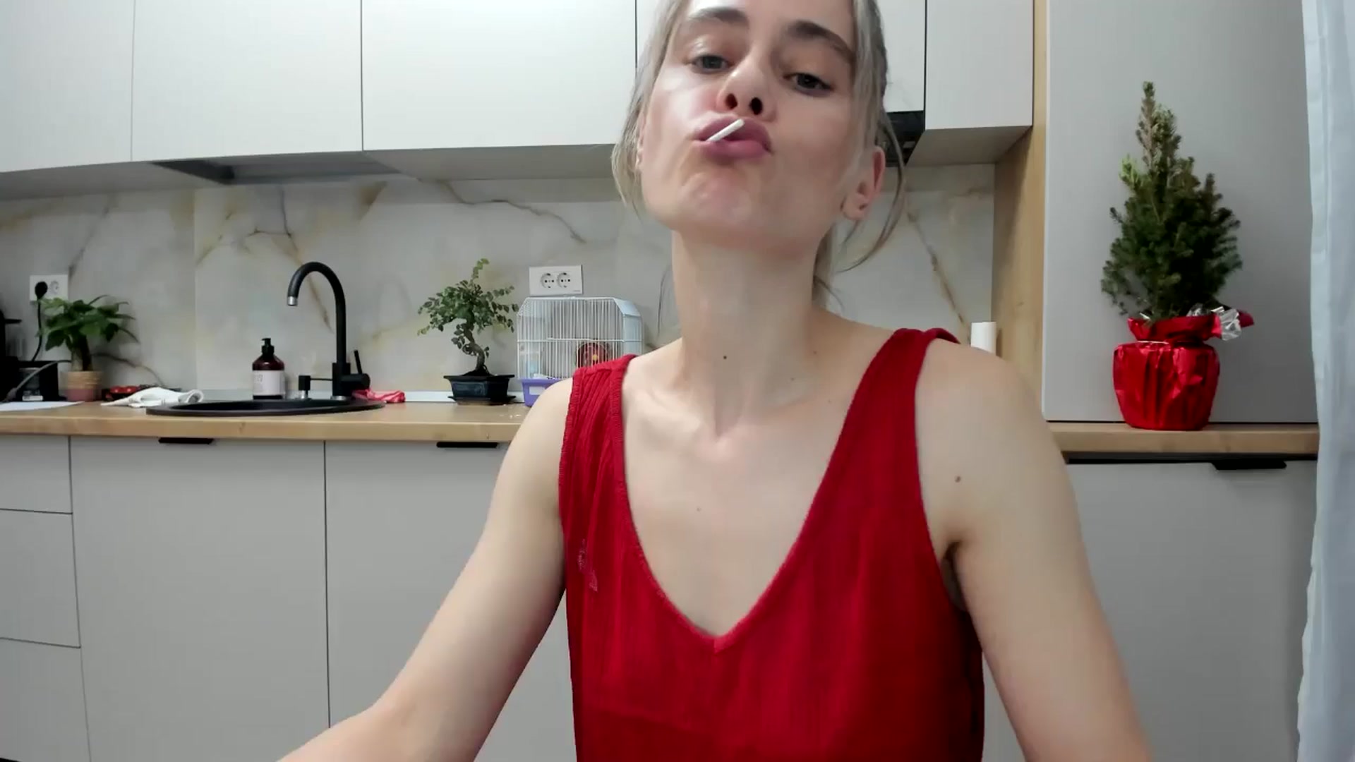 Gallery image thumbnail from DebbyPaige's myfreecams stream on, 01/11/2025, 23:07 image 5 of 20