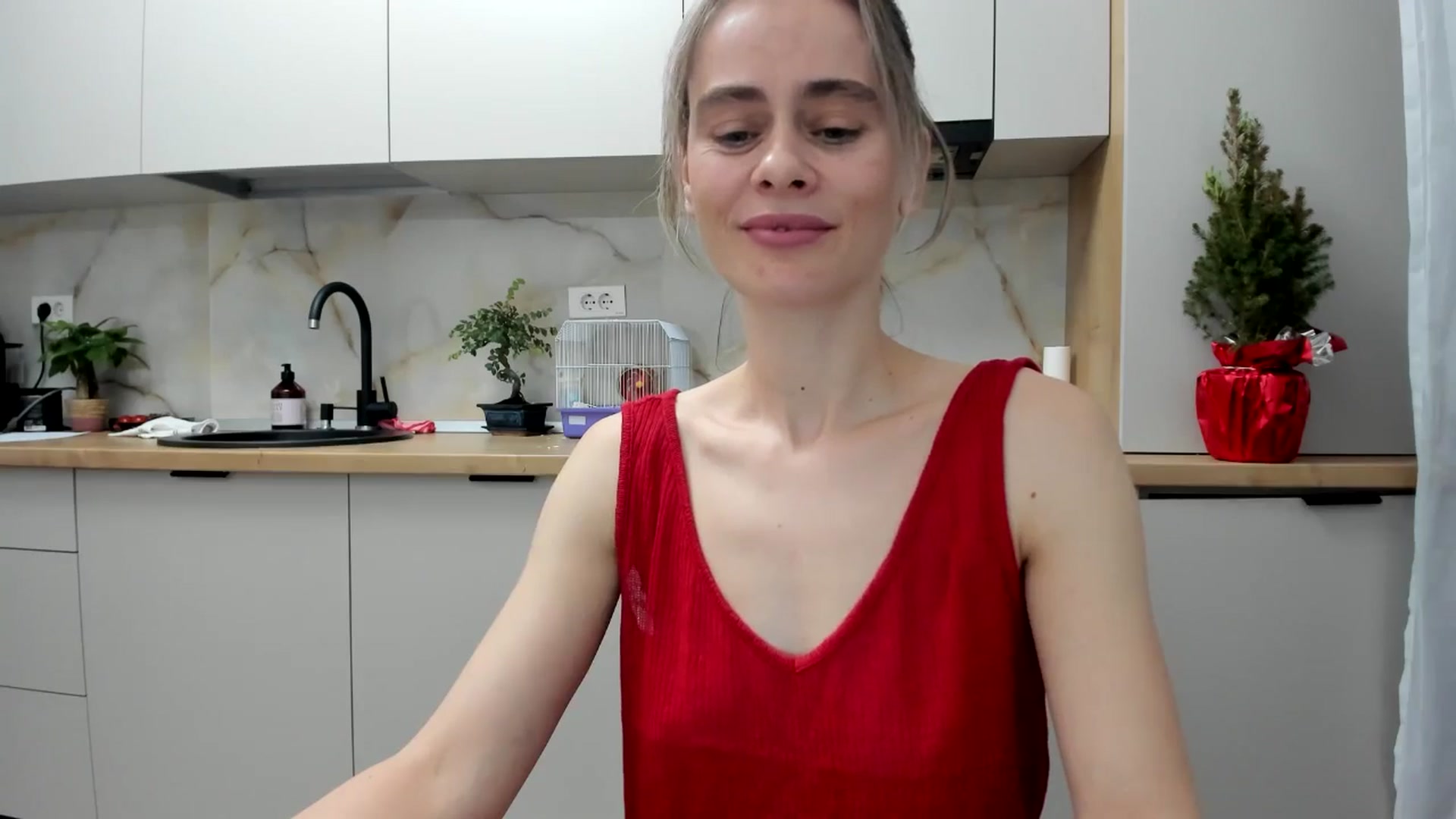 Gallery image thumbnail from DebbyPaige's myfreecams stream on, 01/11/2025, 23:07 image 4 of 20