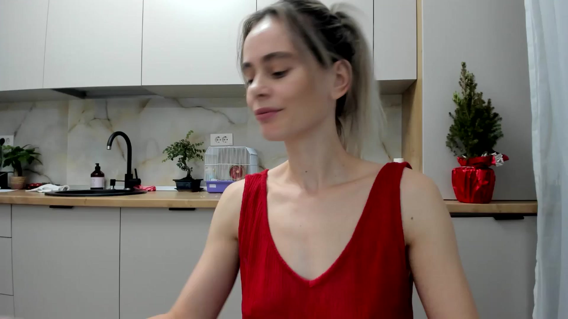 Gallery image thumbnail from DebbyPaige's myfreecams stream on, 01/11/2025, 23:07 image 2 of 20