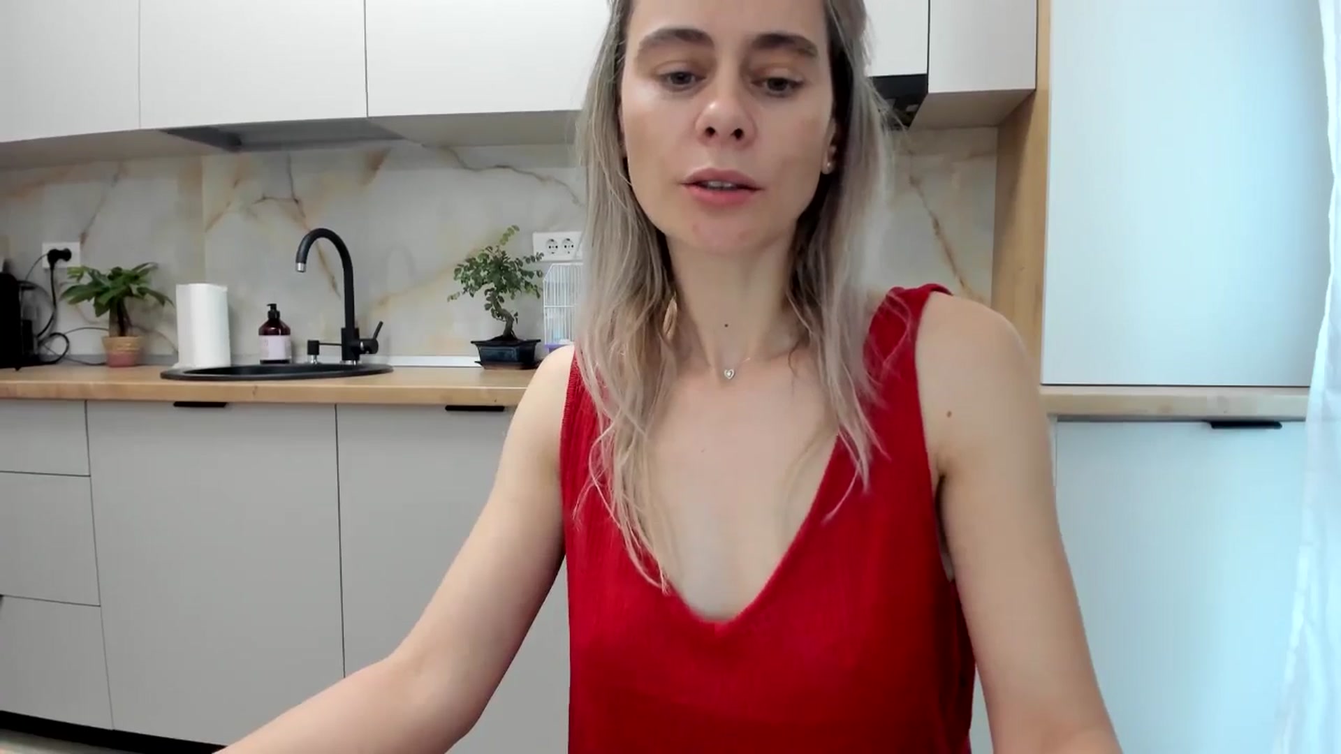 Gallery image thumbnail from DebbyPaige's myfreecams stream on, 01/12/2025, 14:33 image 9 of 20