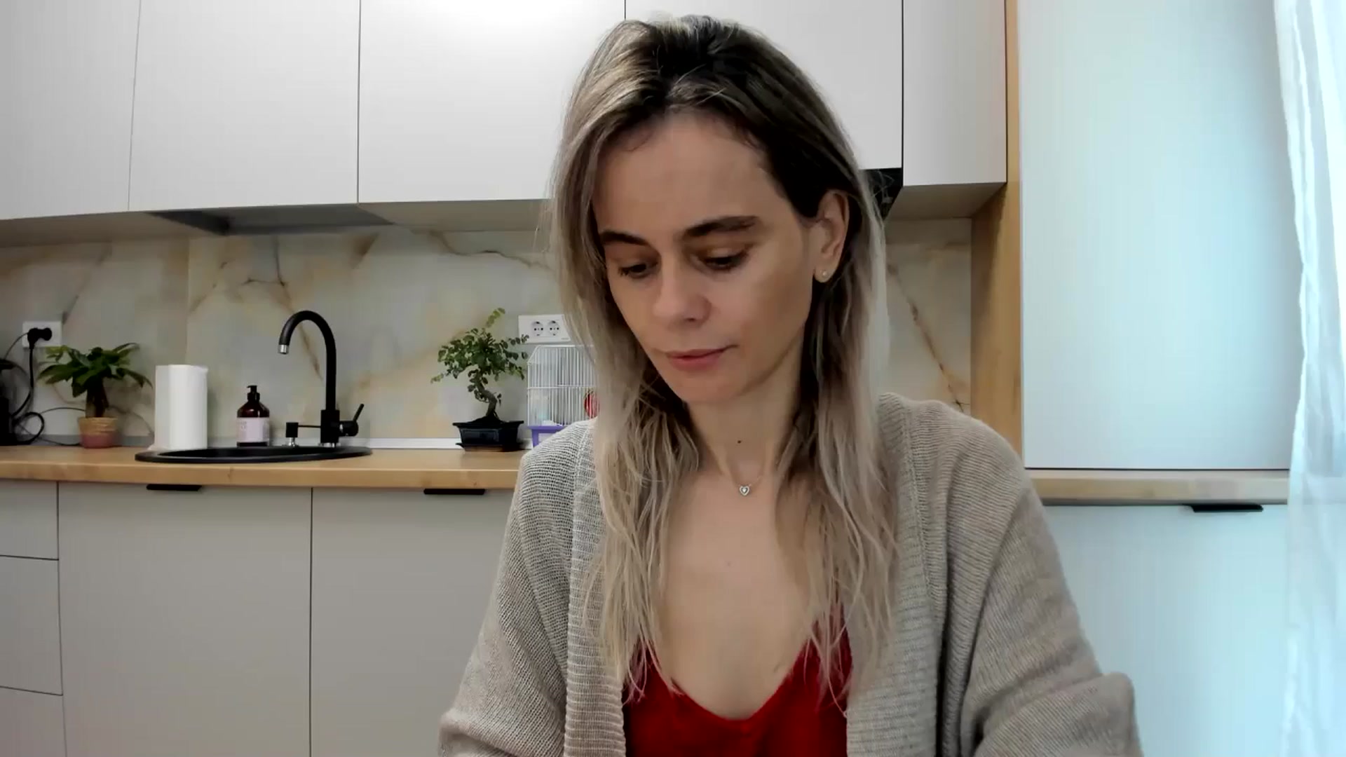Gallery image thumbnail from DebbyPaige's myfreecams stream on, 01/12/2025, 14:33 image 1 of 20
