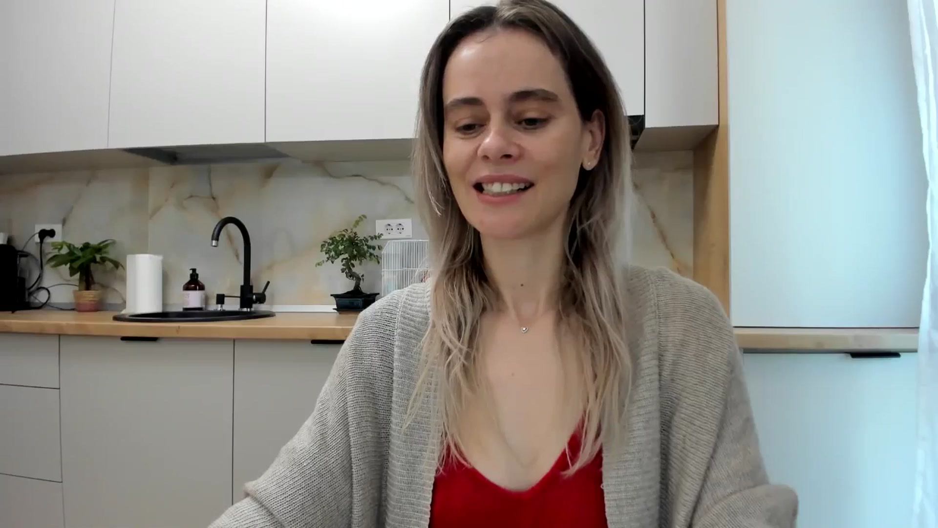 Gallery image thumbnail from DebbyPaige's myfreecams stream on, 01/12/2025, 14:33 image 2 of 20
