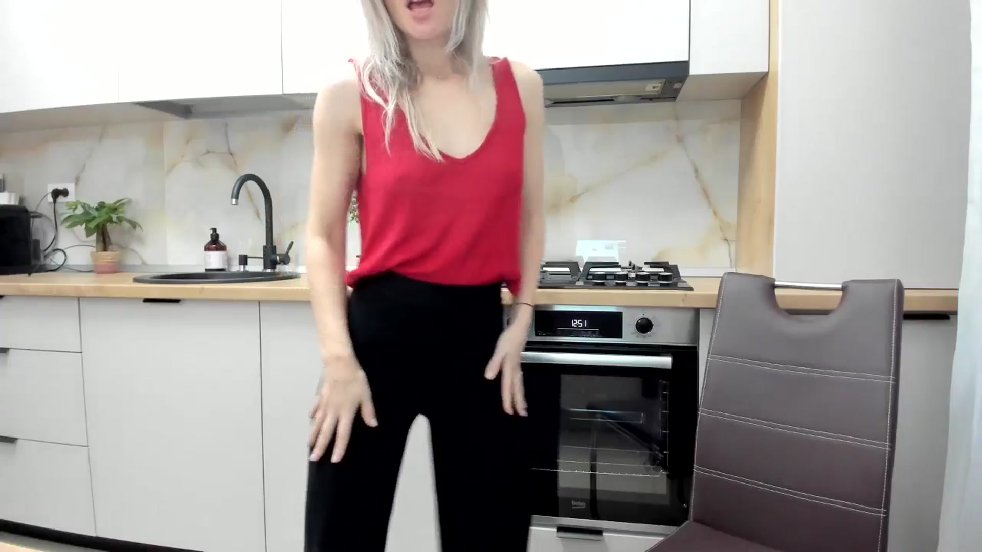 Gallery image thumbnail from DebbyPaige's myfreecams stream on, 01/12/2025, 18:39 image 5 of 20