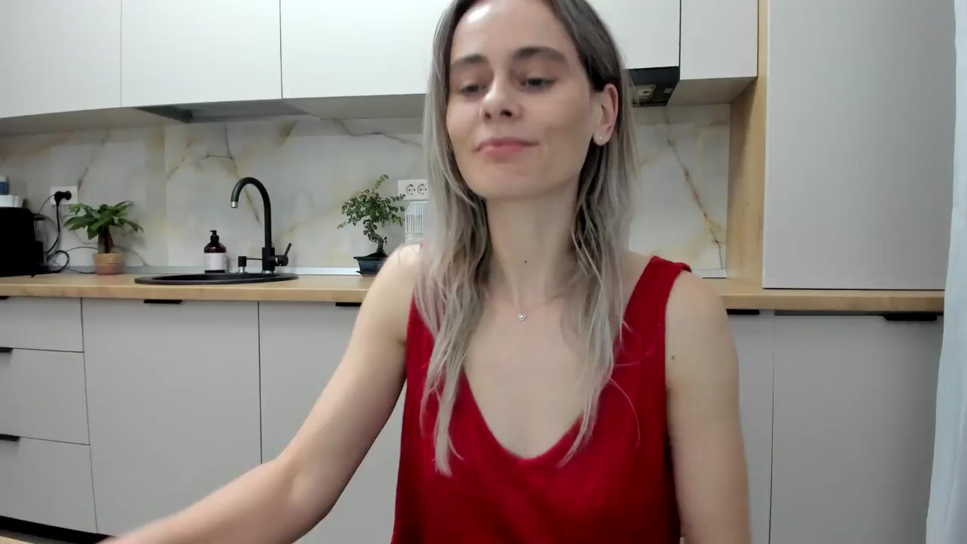 Gallery image thumbnail from DebbyPaige's myfreecams stream on, 01/12/2025, 18:39 image 6 of 20