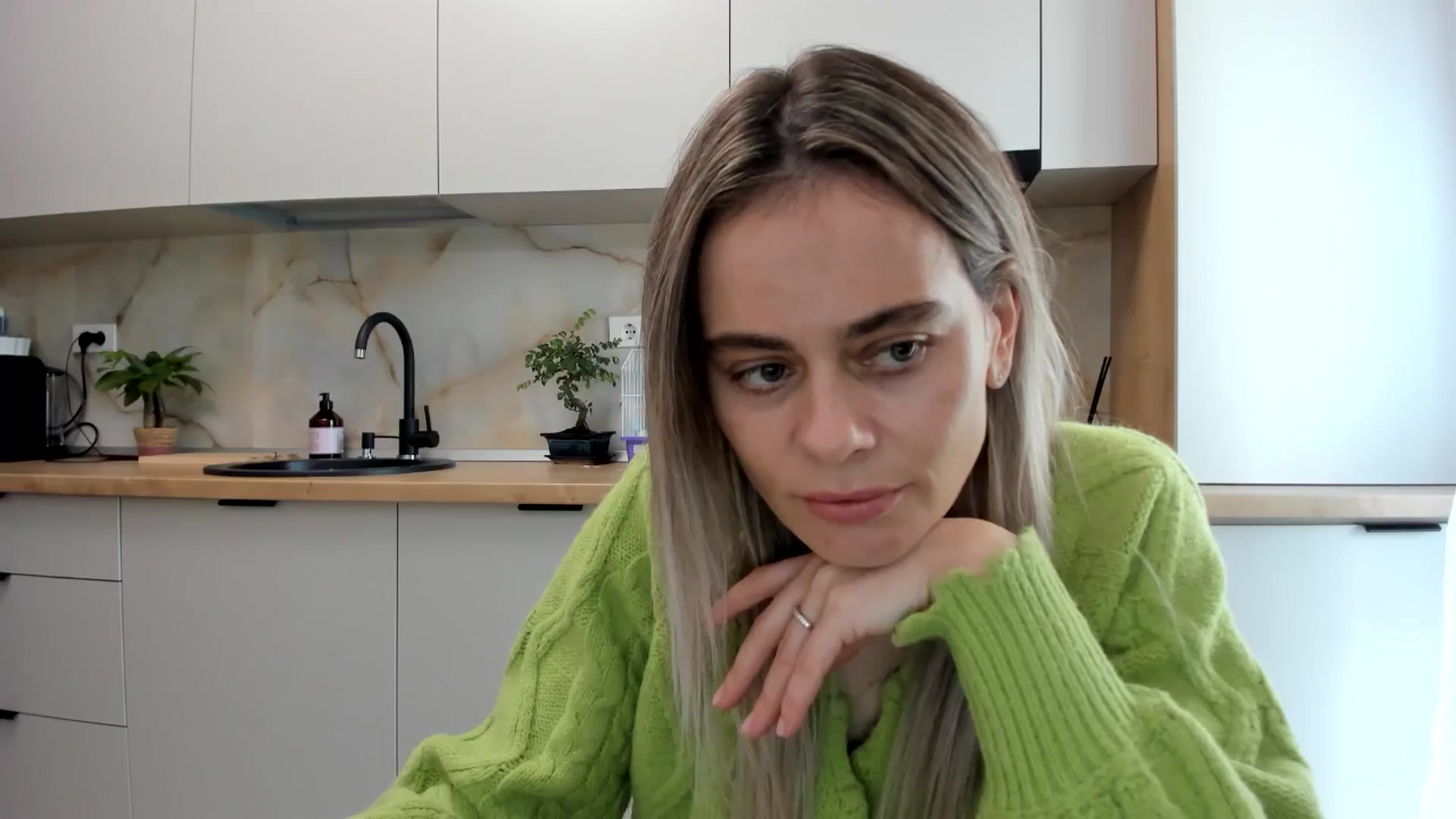Gallery image thumbnail from DebbyPaige's myfreecams stream on, 01/13/2025, 13:09 image 3 of 20